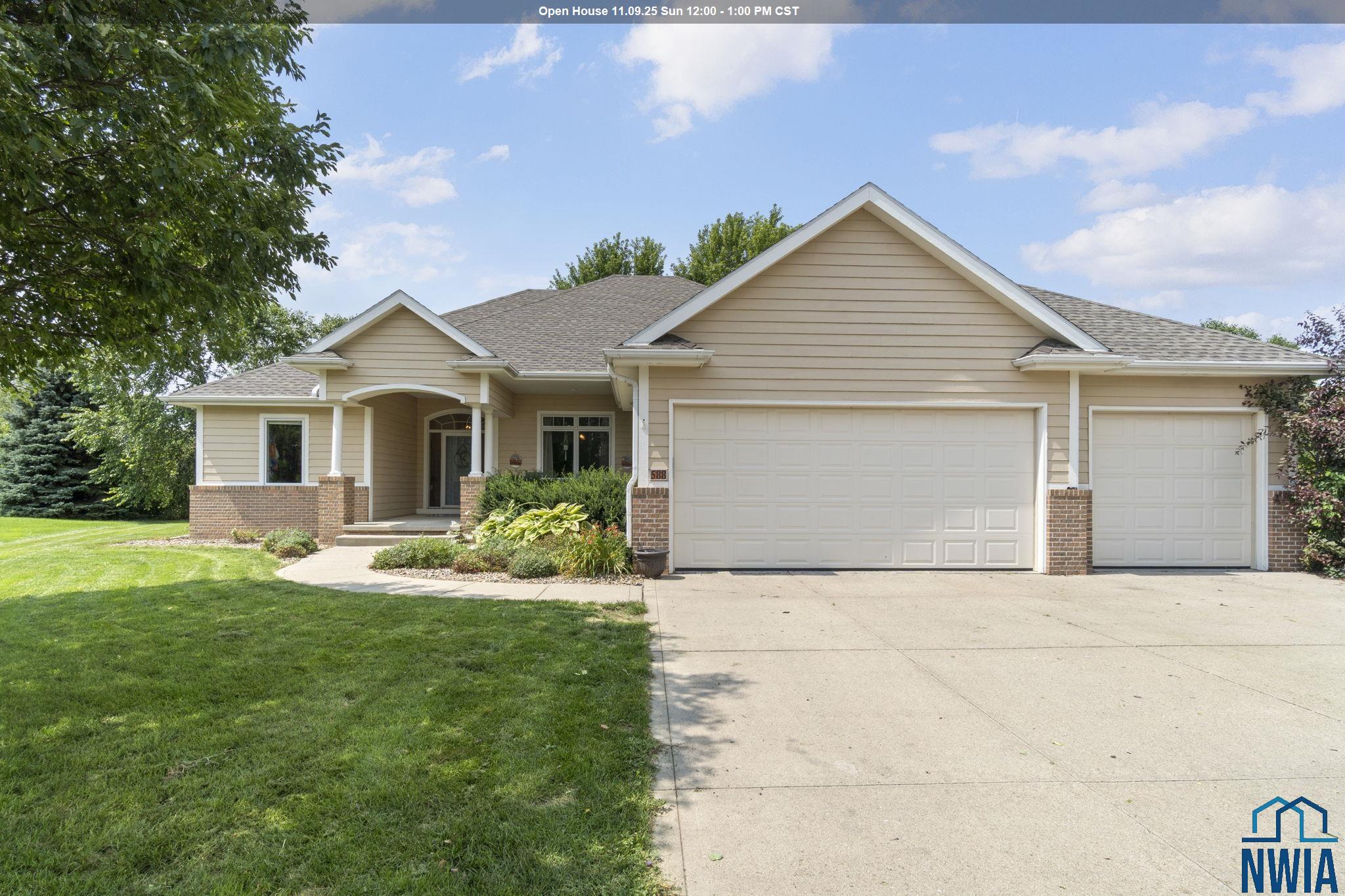 588 Sandstone Cir, Dakota Dunes, SD 57049 