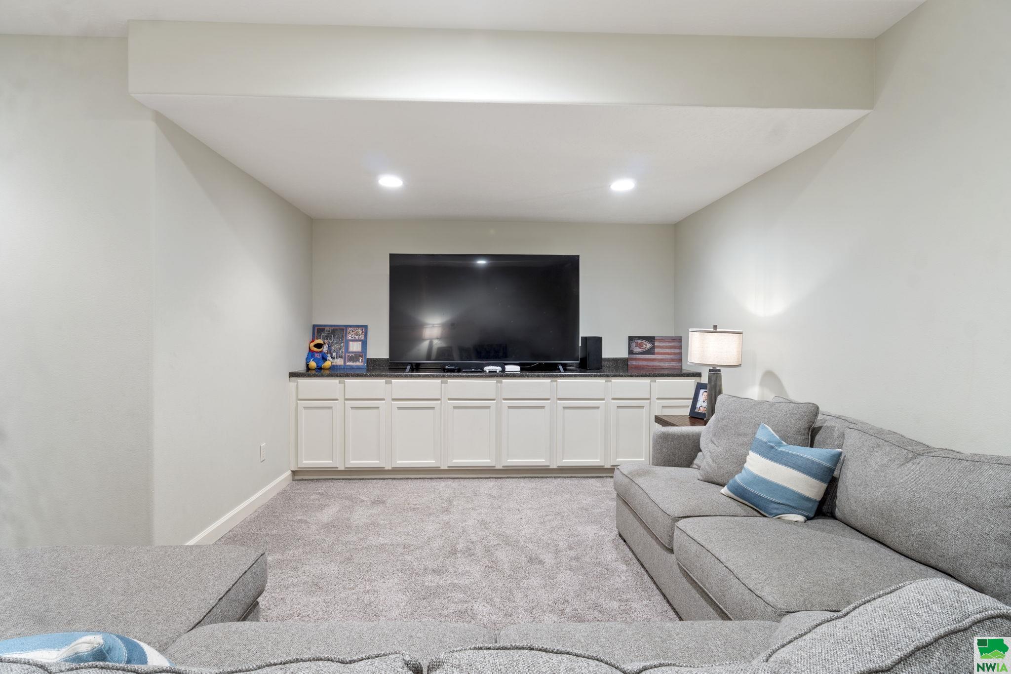 MLS #829693