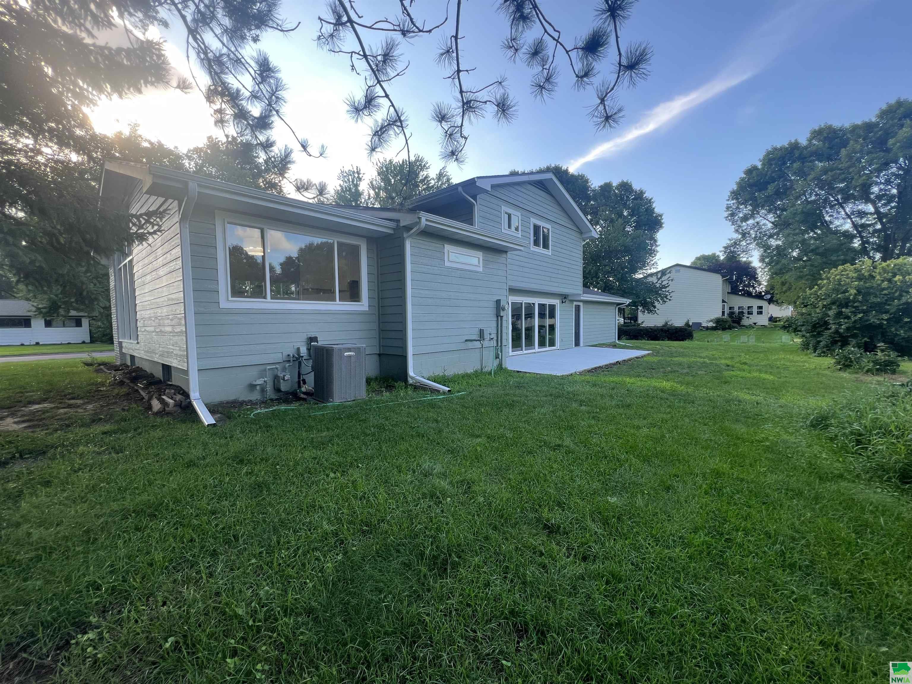MLS #829694