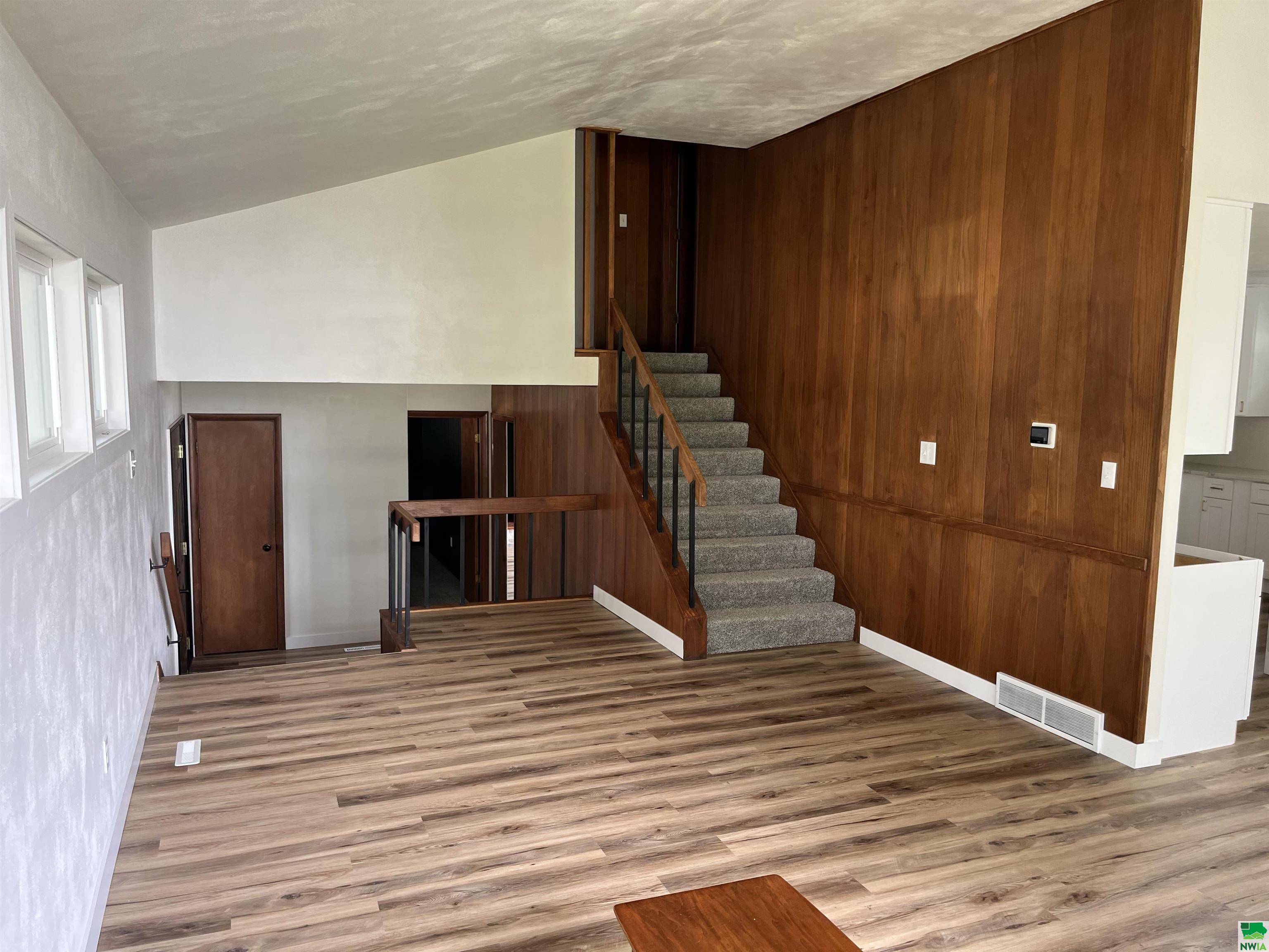 MLS #829694