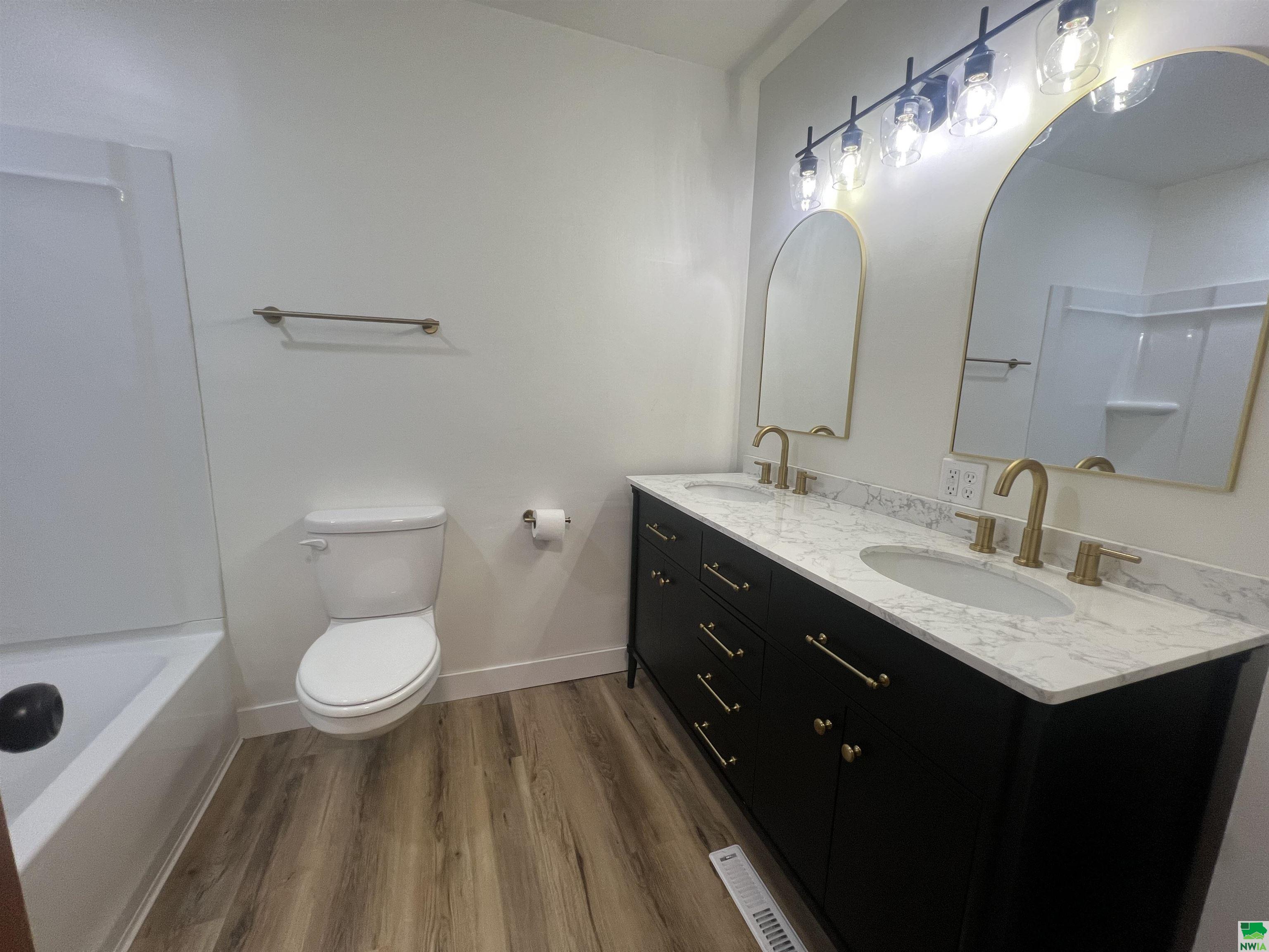MLS #829694