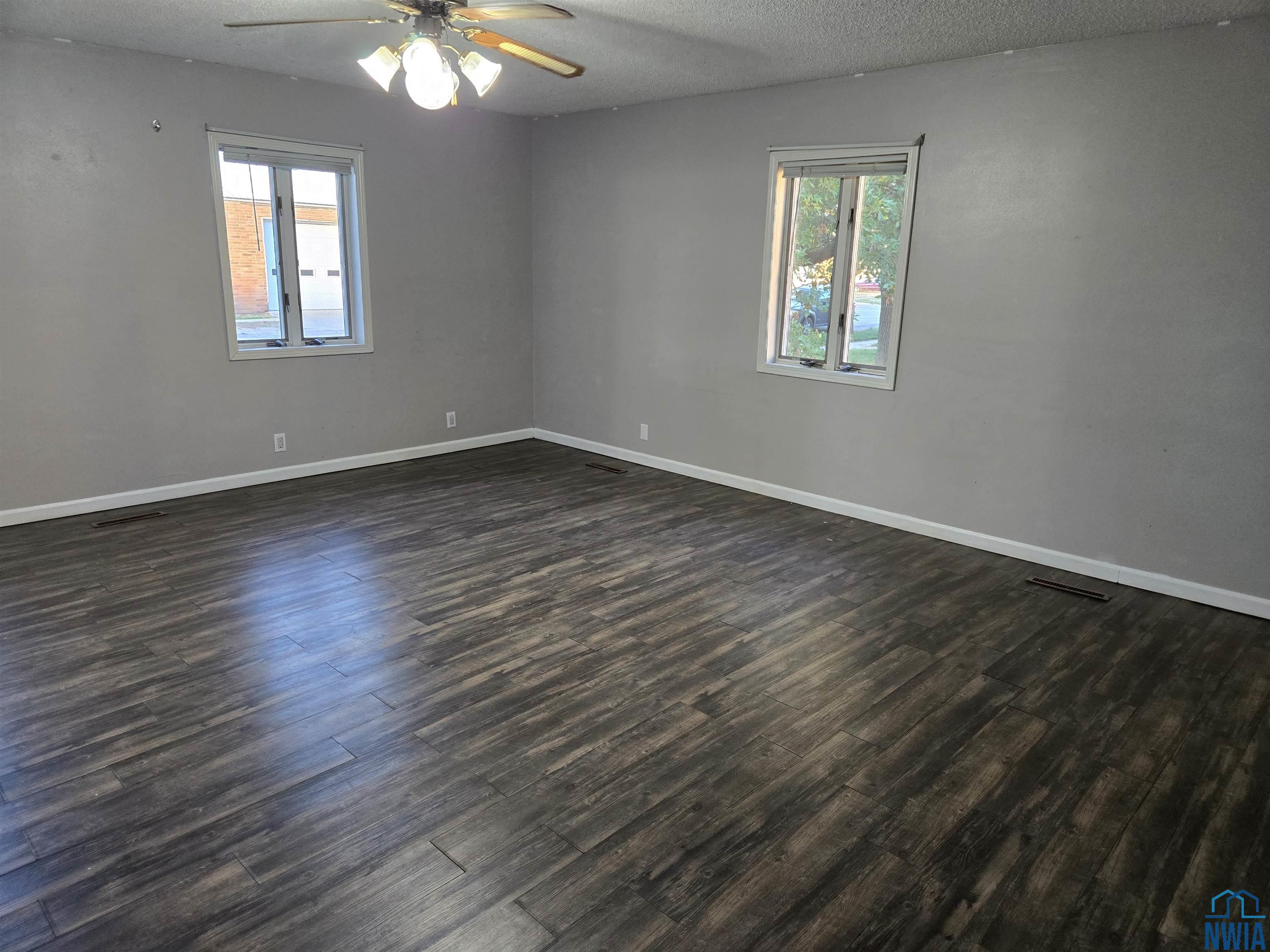 MLS #829700