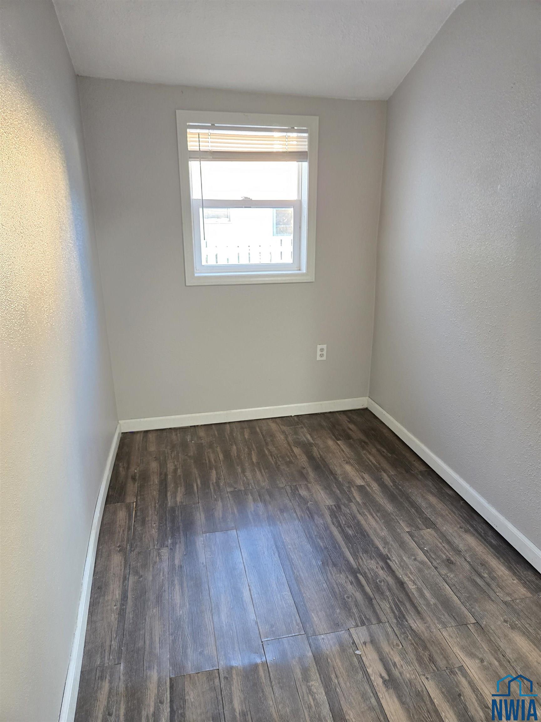 MLS #829700