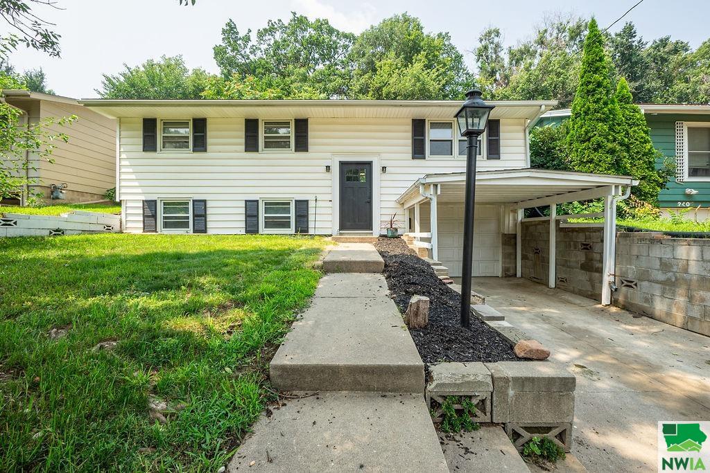 2409 Patterson S, Sioux City, IA 51106 