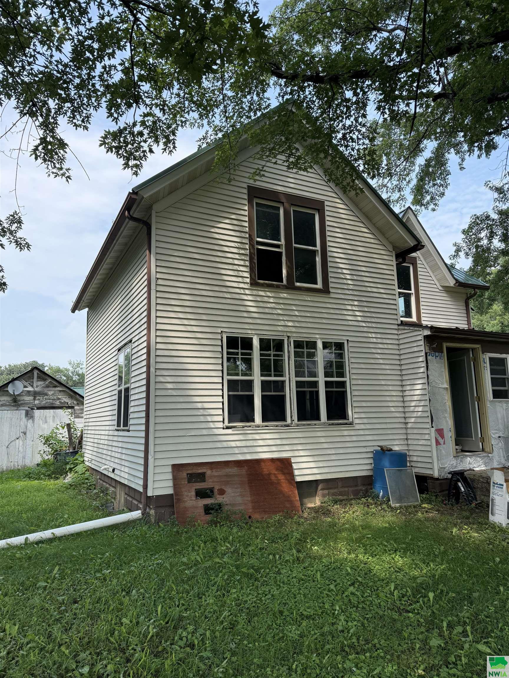 410 CLARK ST, Washta, IA 51061 