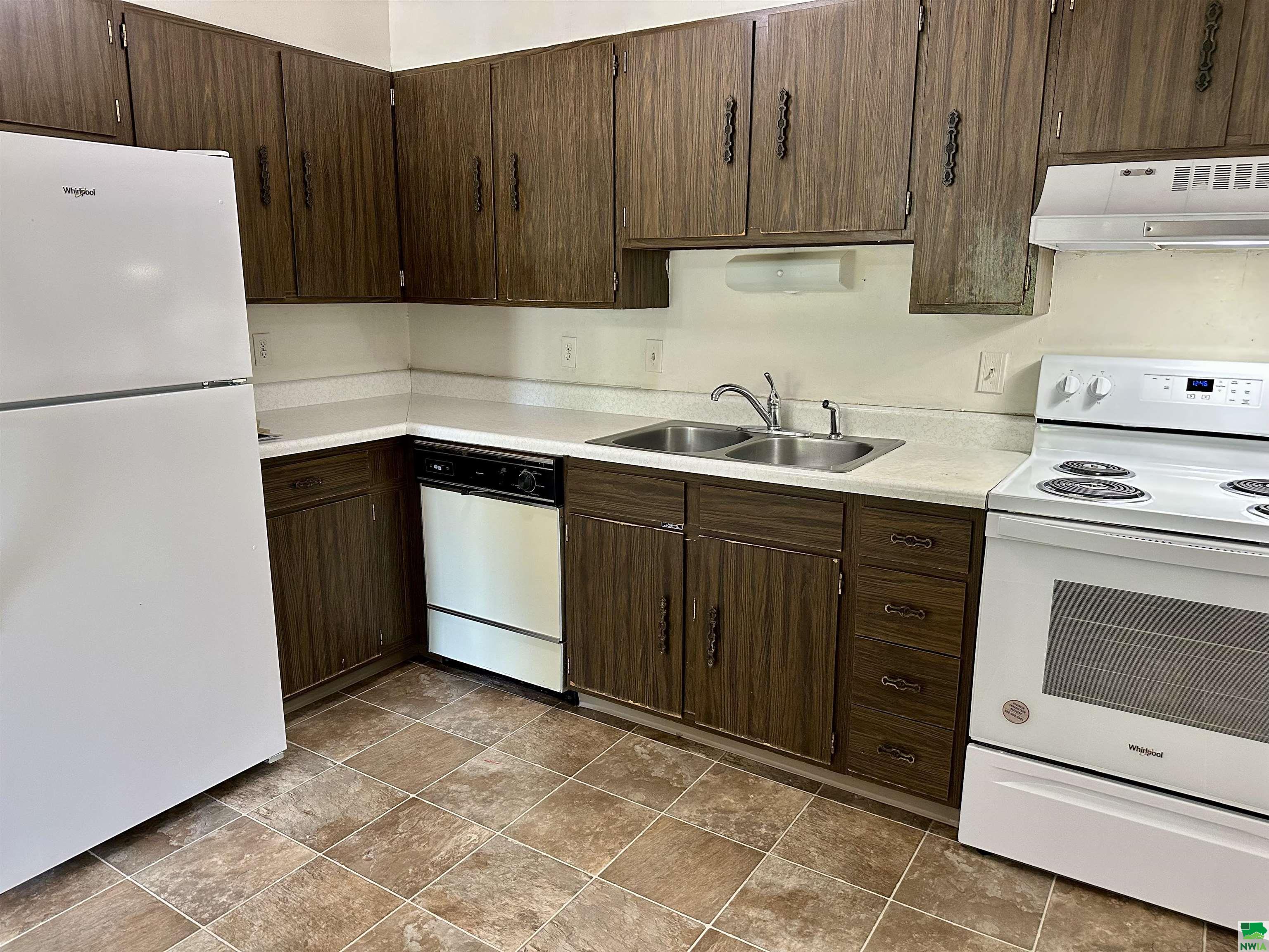 MLS #829704