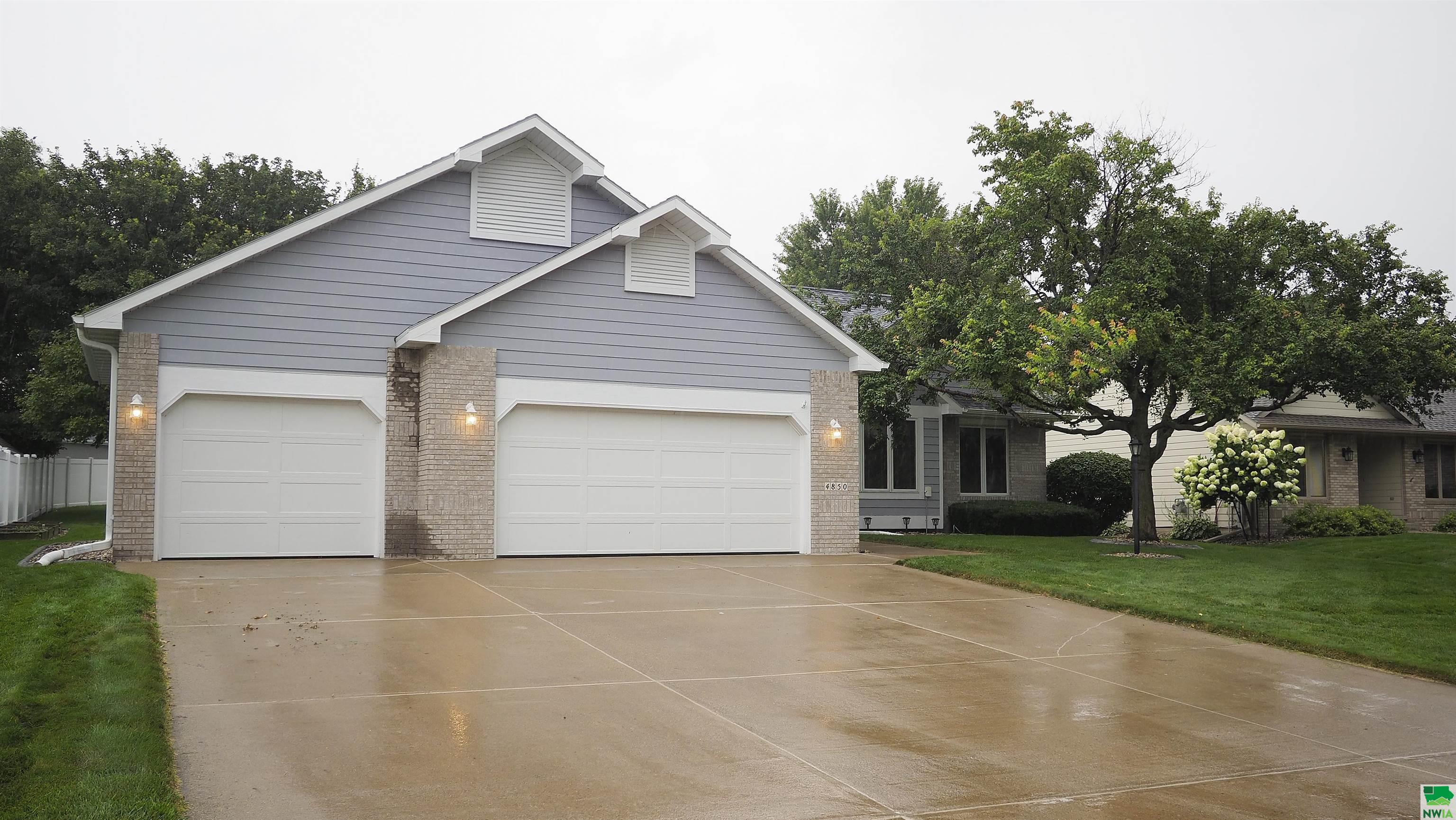 4850 Bradford Lane, Sioux City, IA 51106 