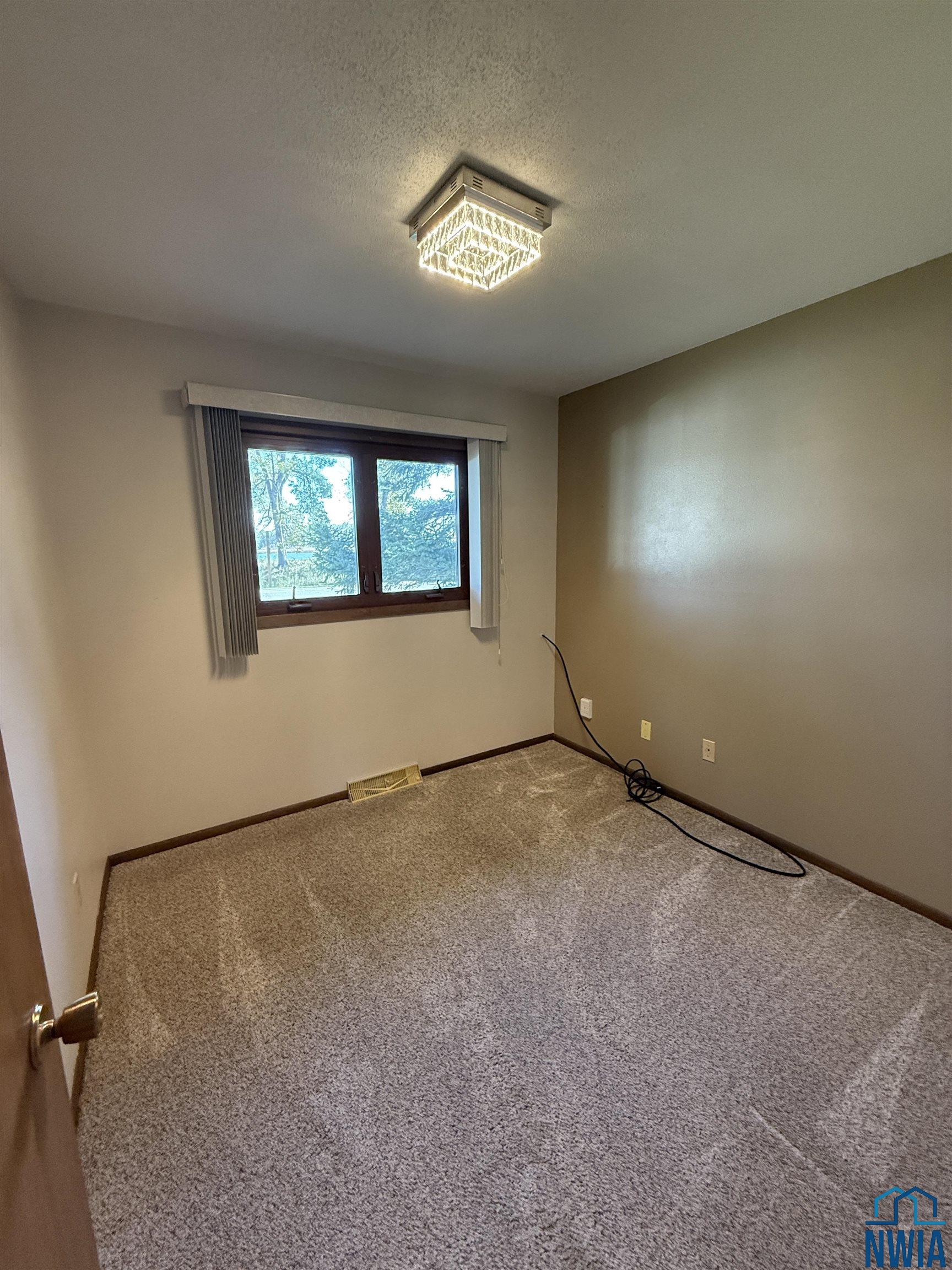 MLS #829725