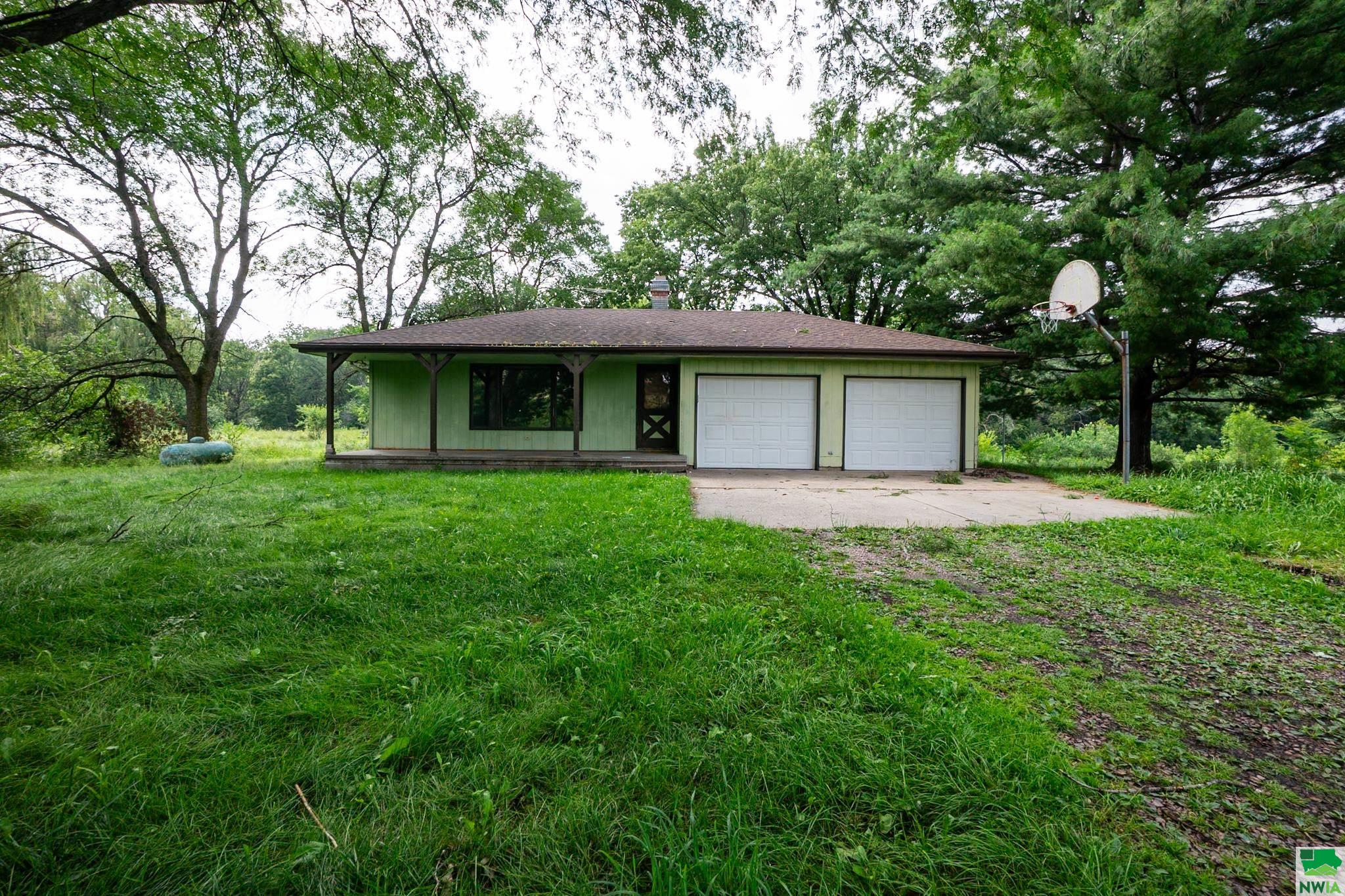 32365 GREEN AVE, Sioux City, IA 51108 