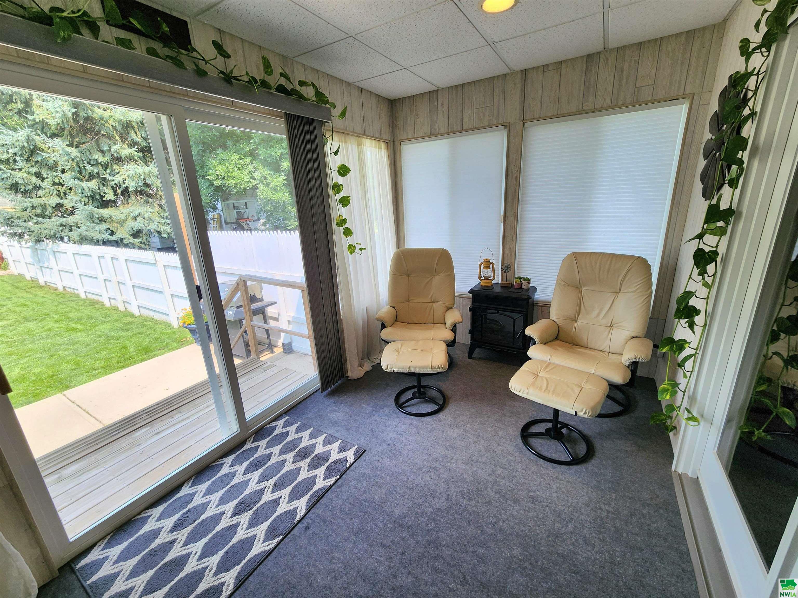 MLS #829733
