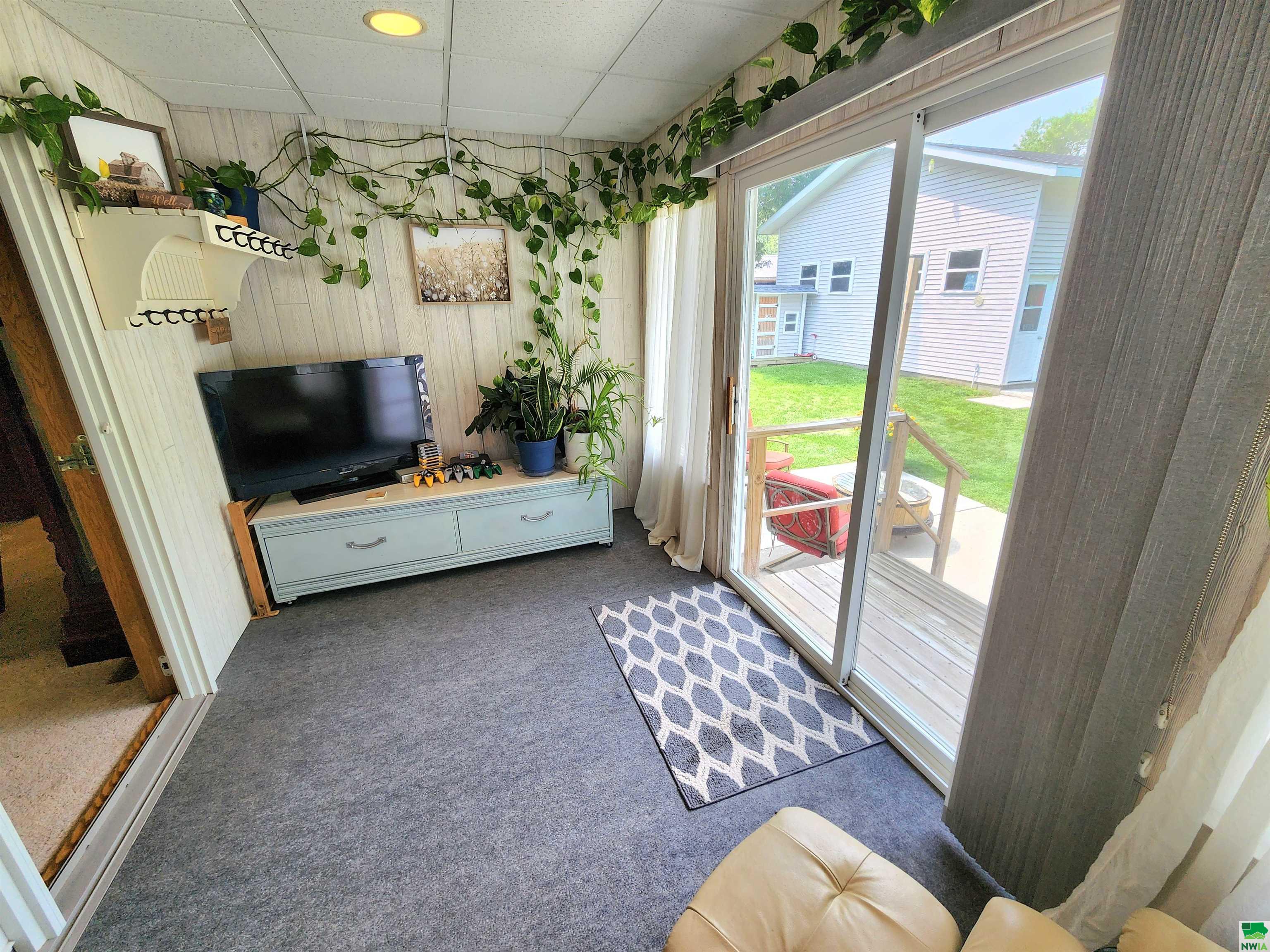 MLS #829733