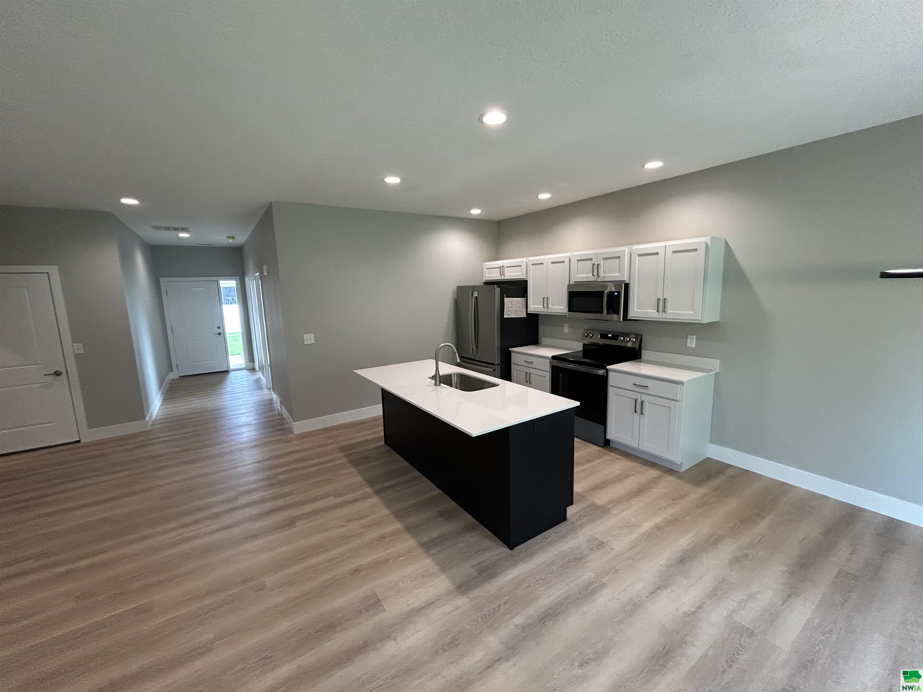 MLS #829741
