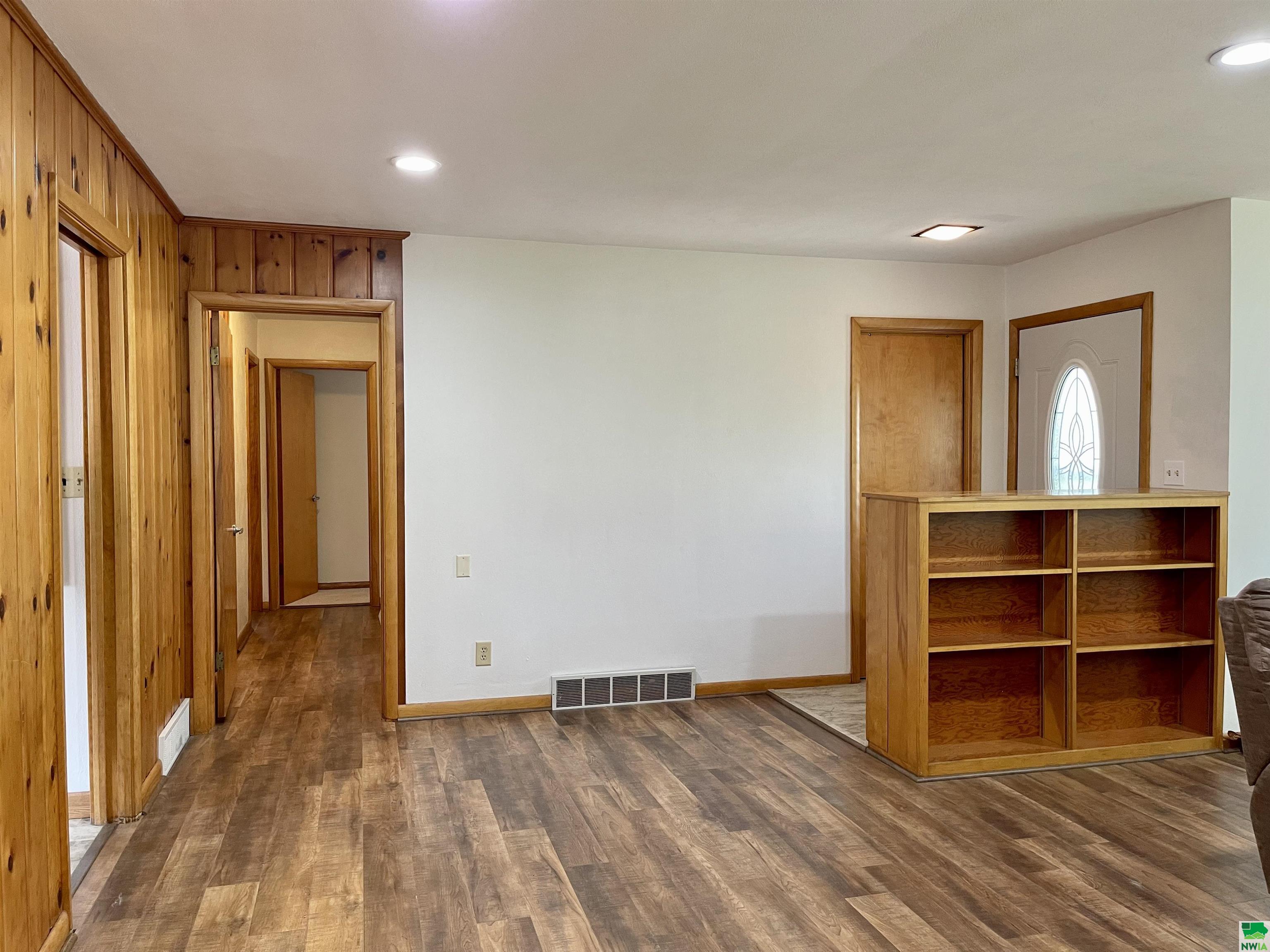 MLS #829742