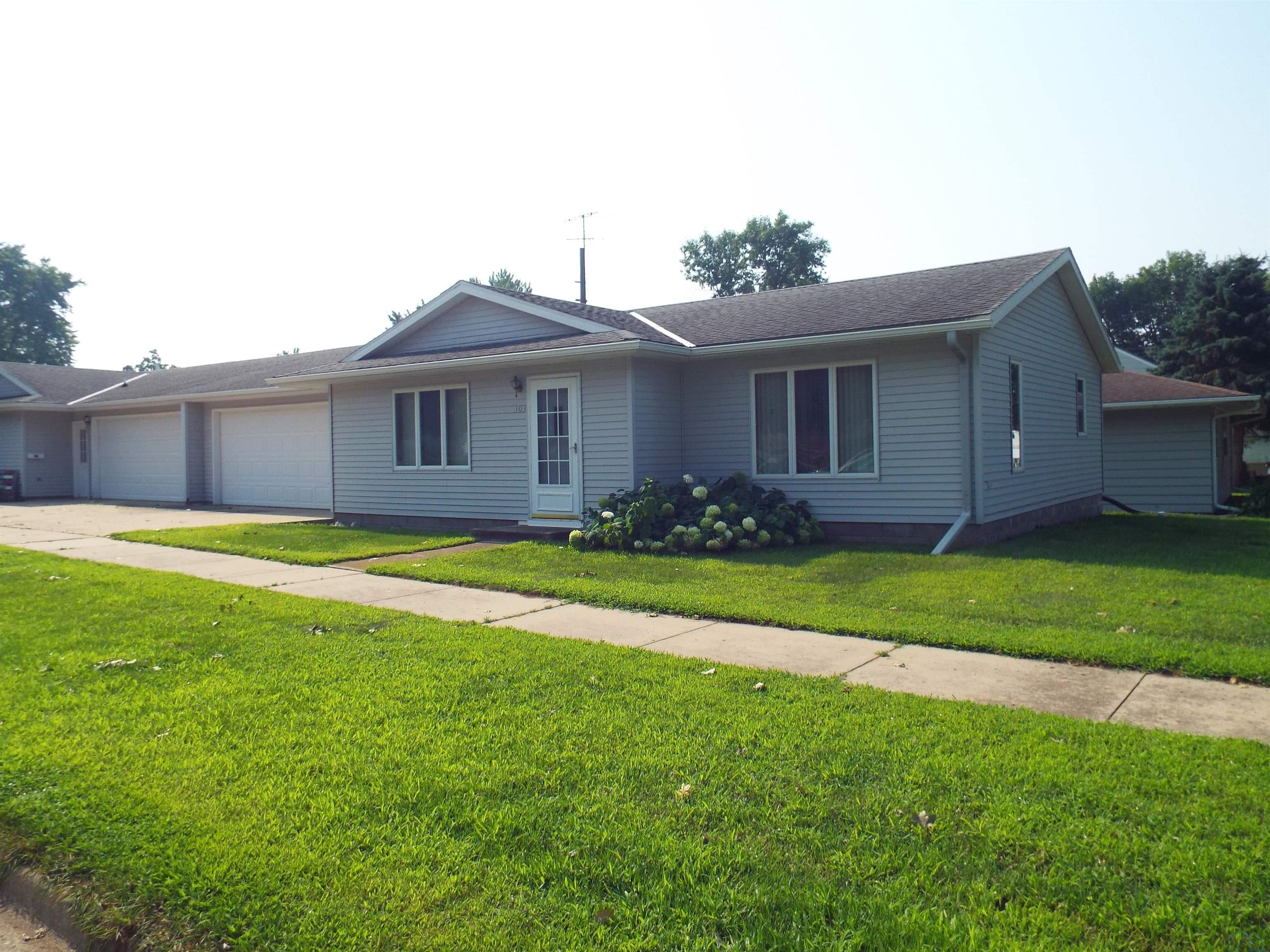 303 7th Street, Sibley, IA 51249 