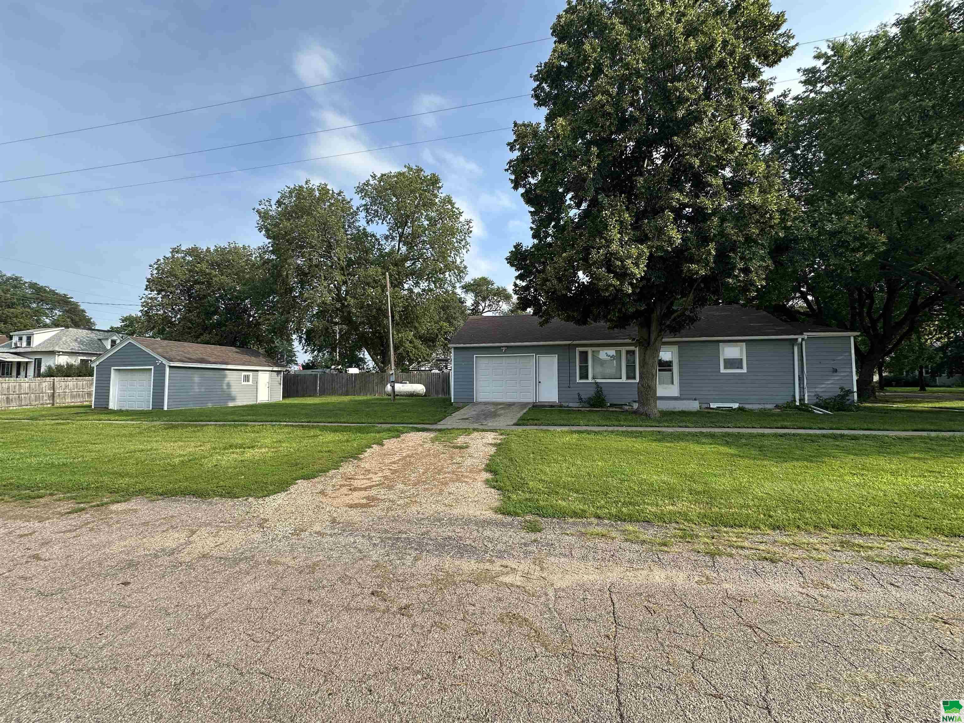 108 Grant, Volin, SD 57072 