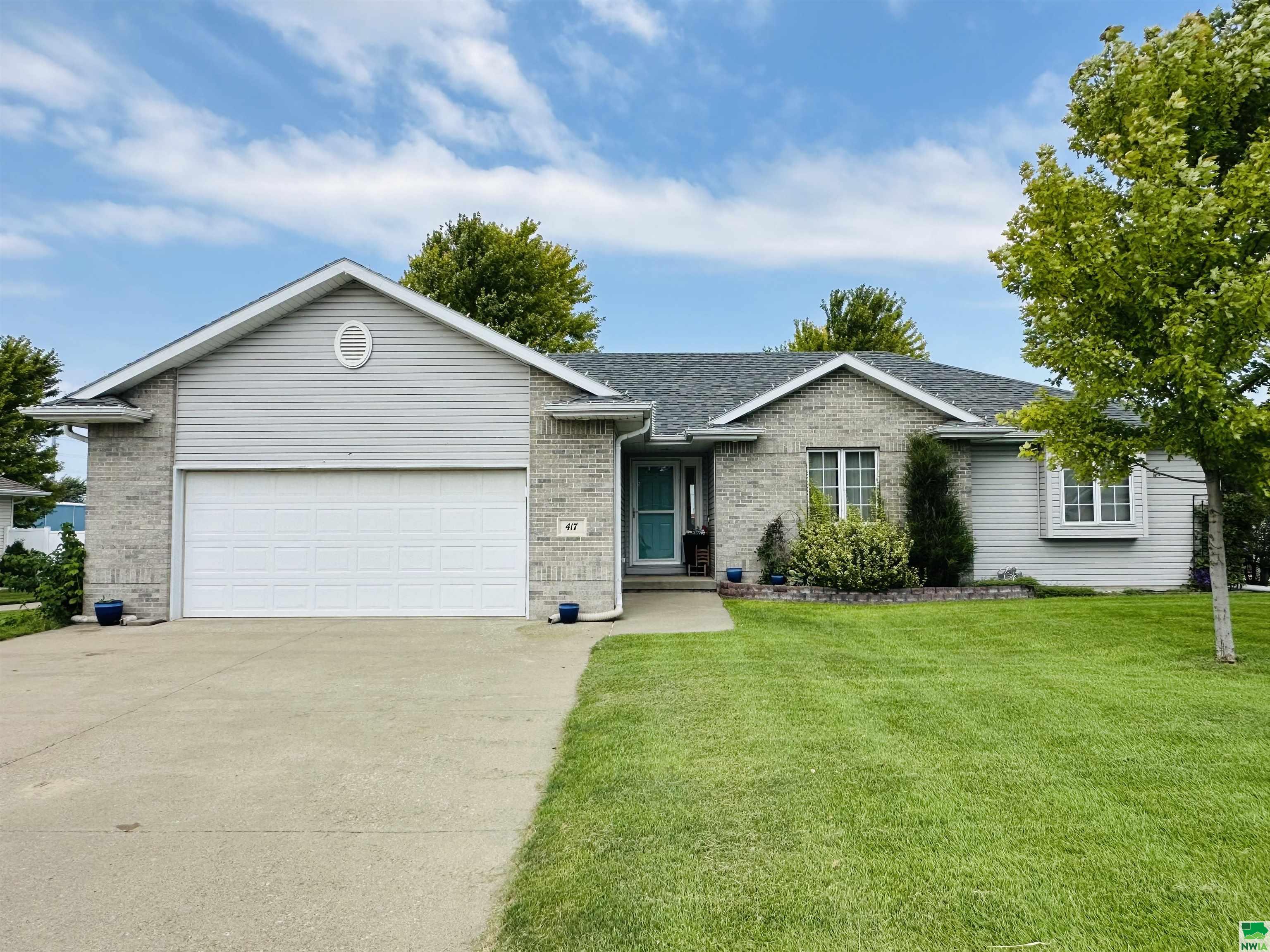 417 Coniston Circle, Sergeant Bluff, IA 51054 