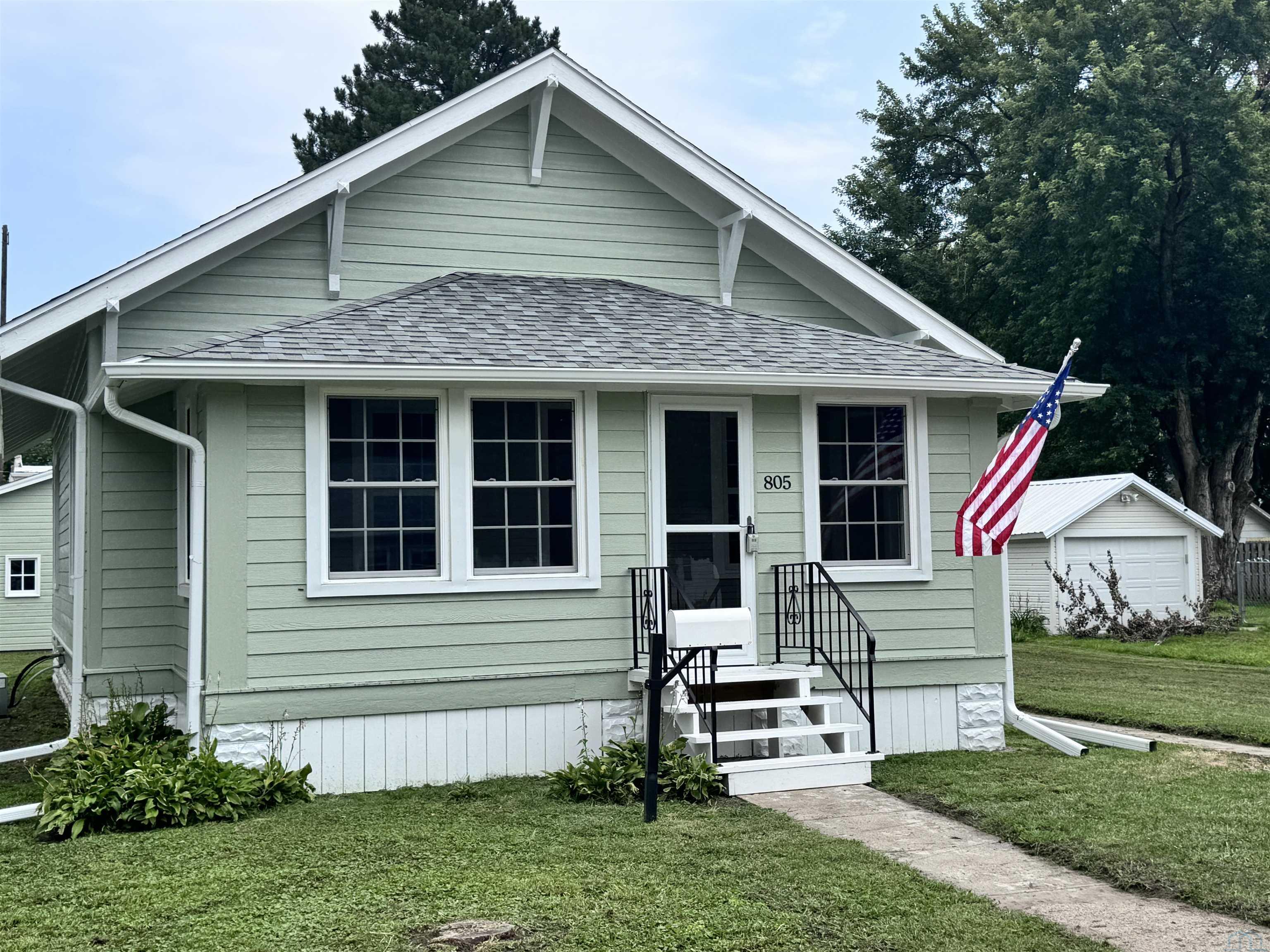 805 11th Street, Onawa, IA 51040 