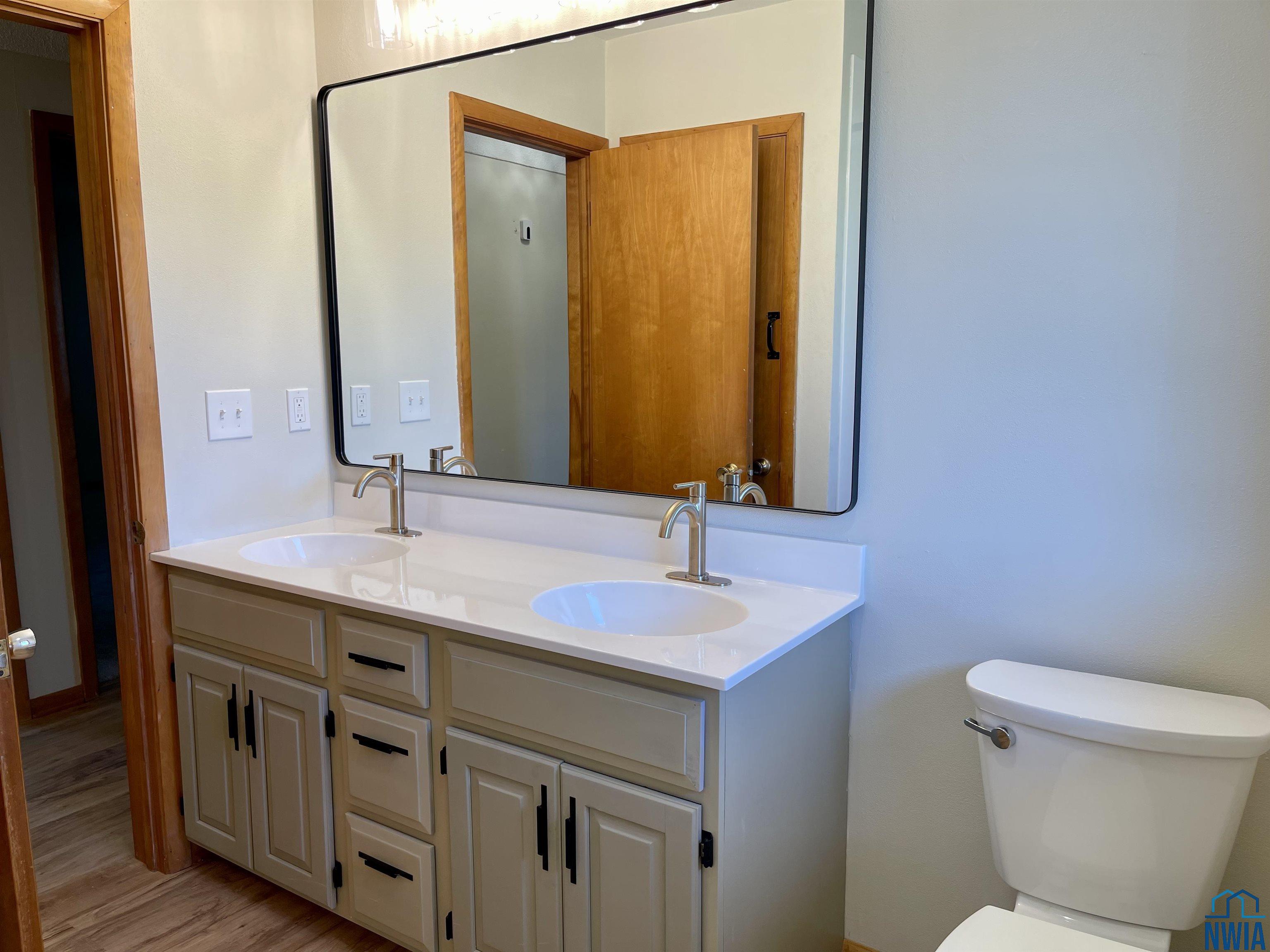 MLS #829785