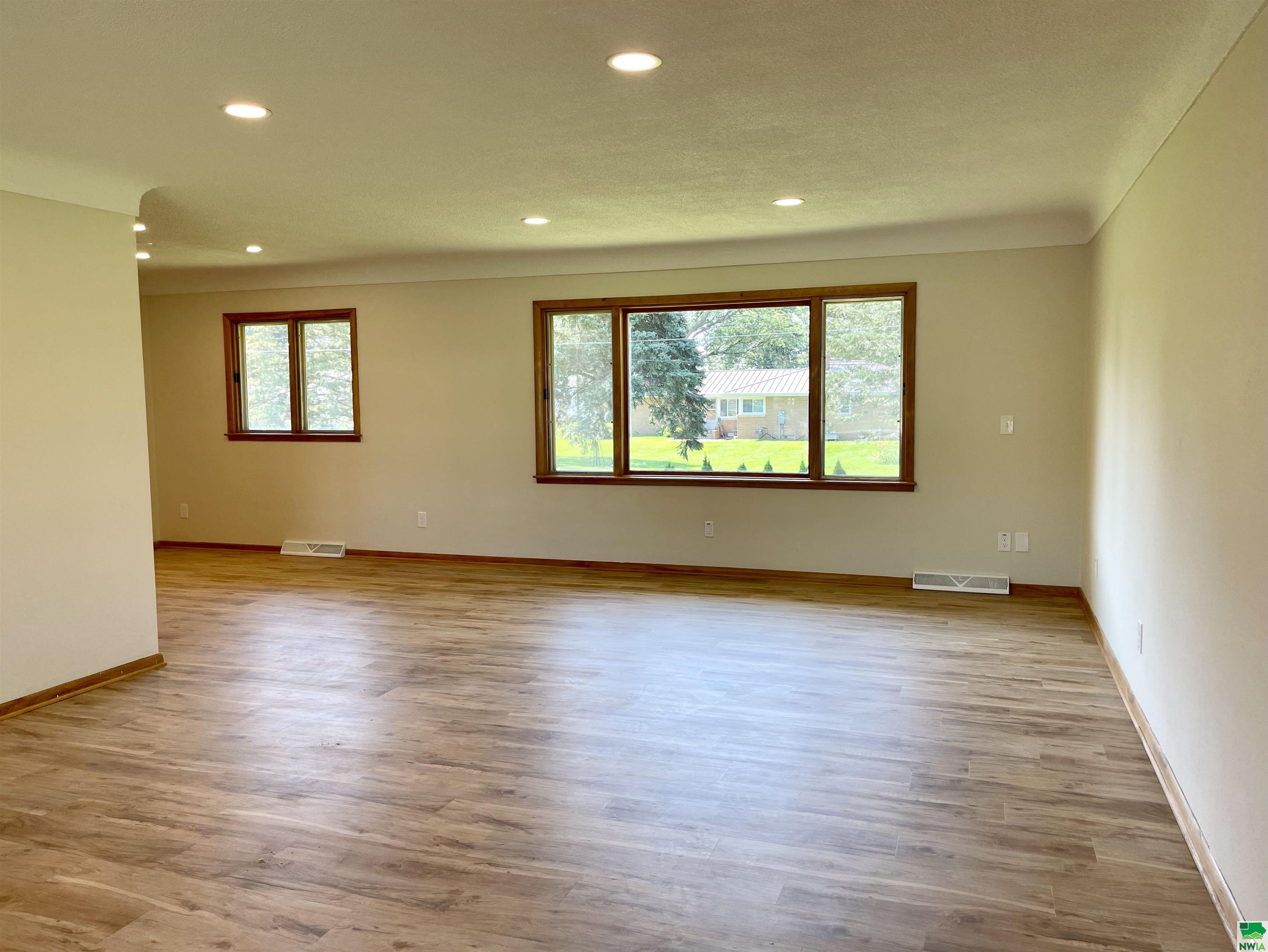 MLS #829785