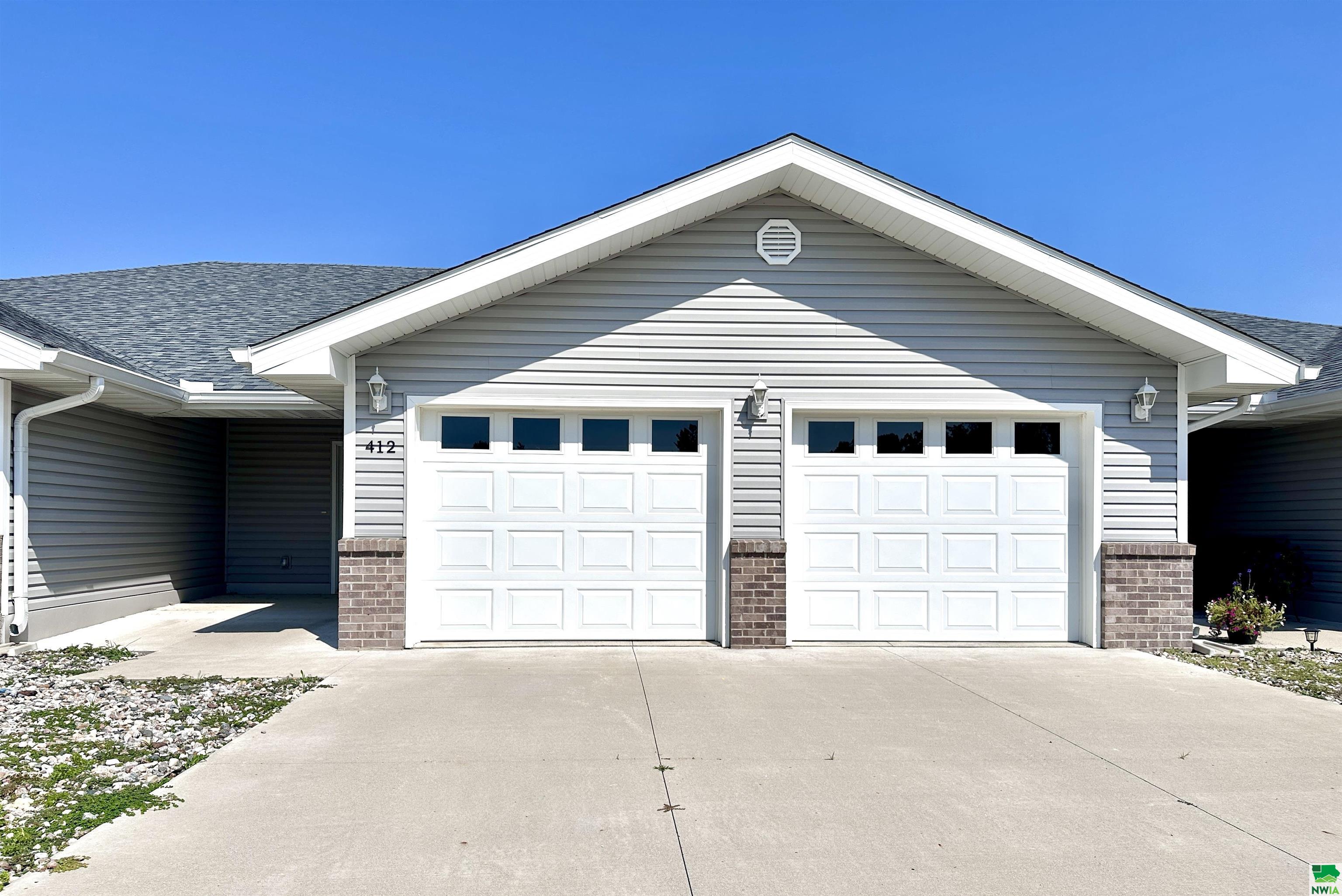 412 Maupin Lane, Sergeant Bluff, IA 51054 