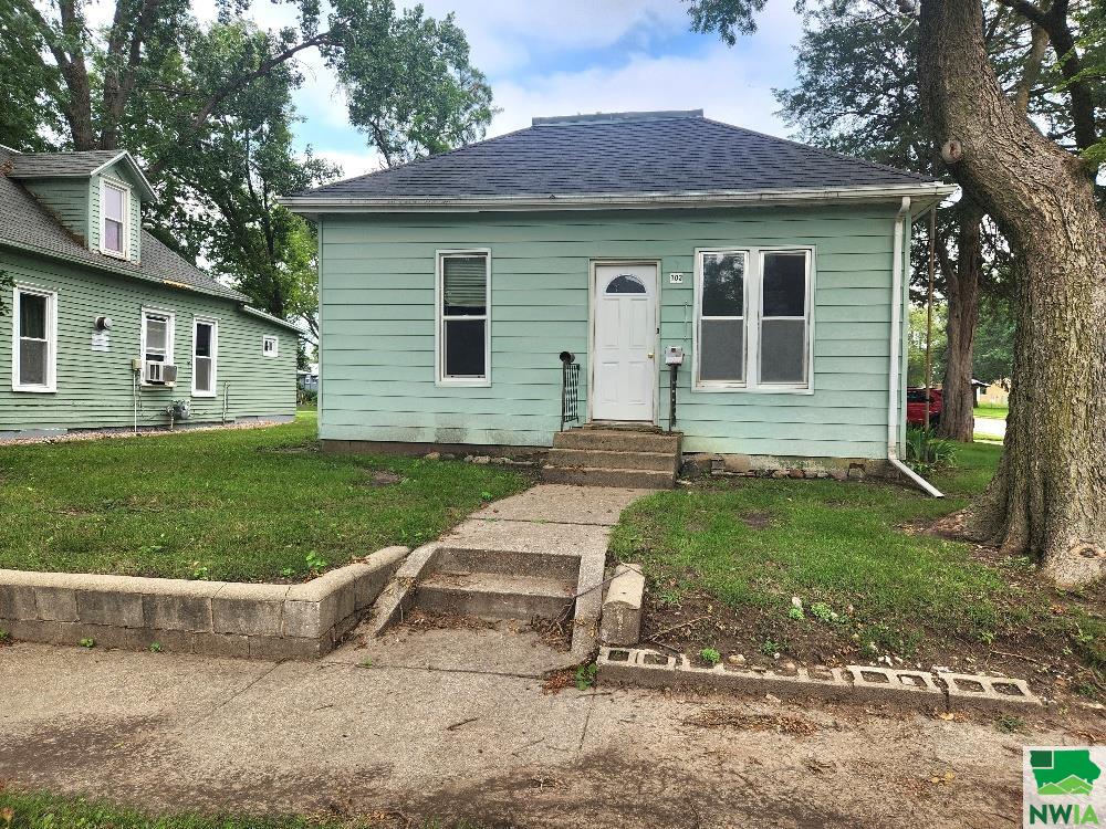 103 Franklin St., Vermillion, SD 57069 
