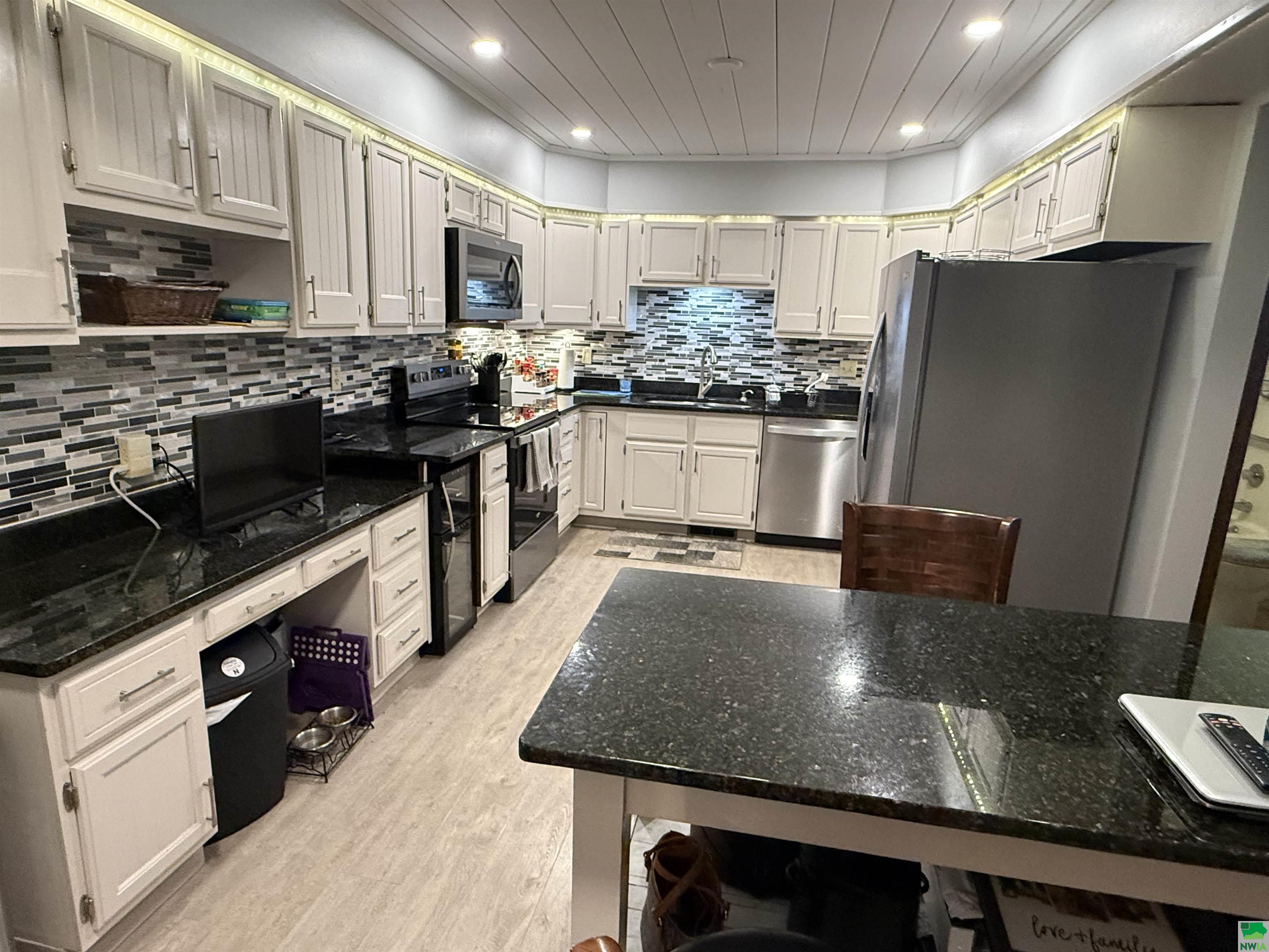 MLS #829815