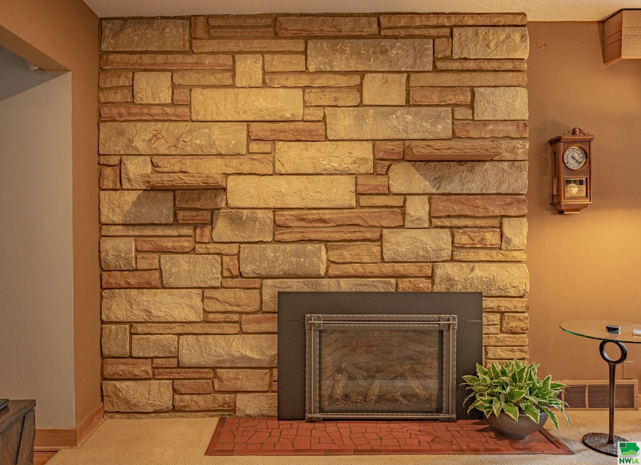 MLS #829827