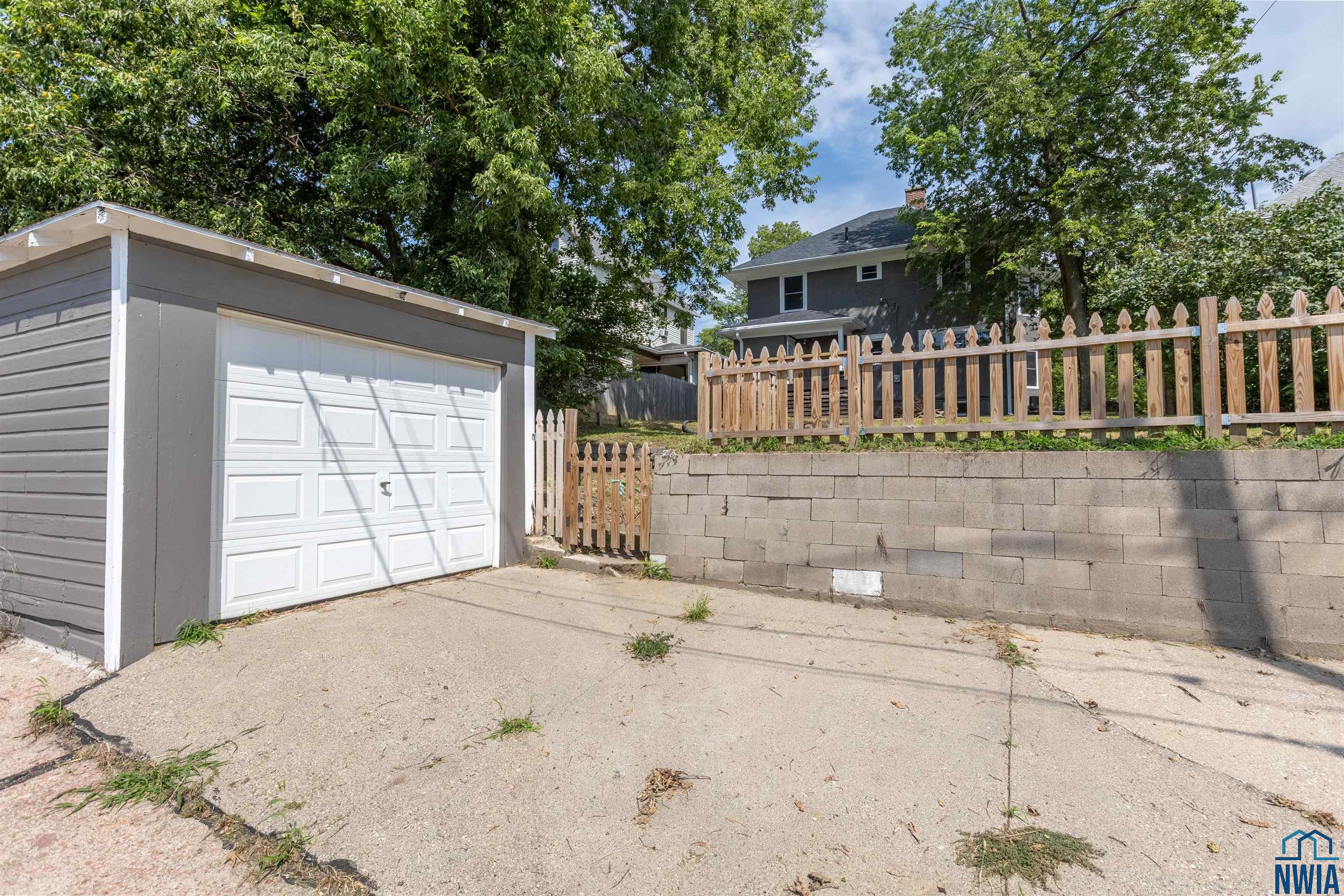 MLS #829833