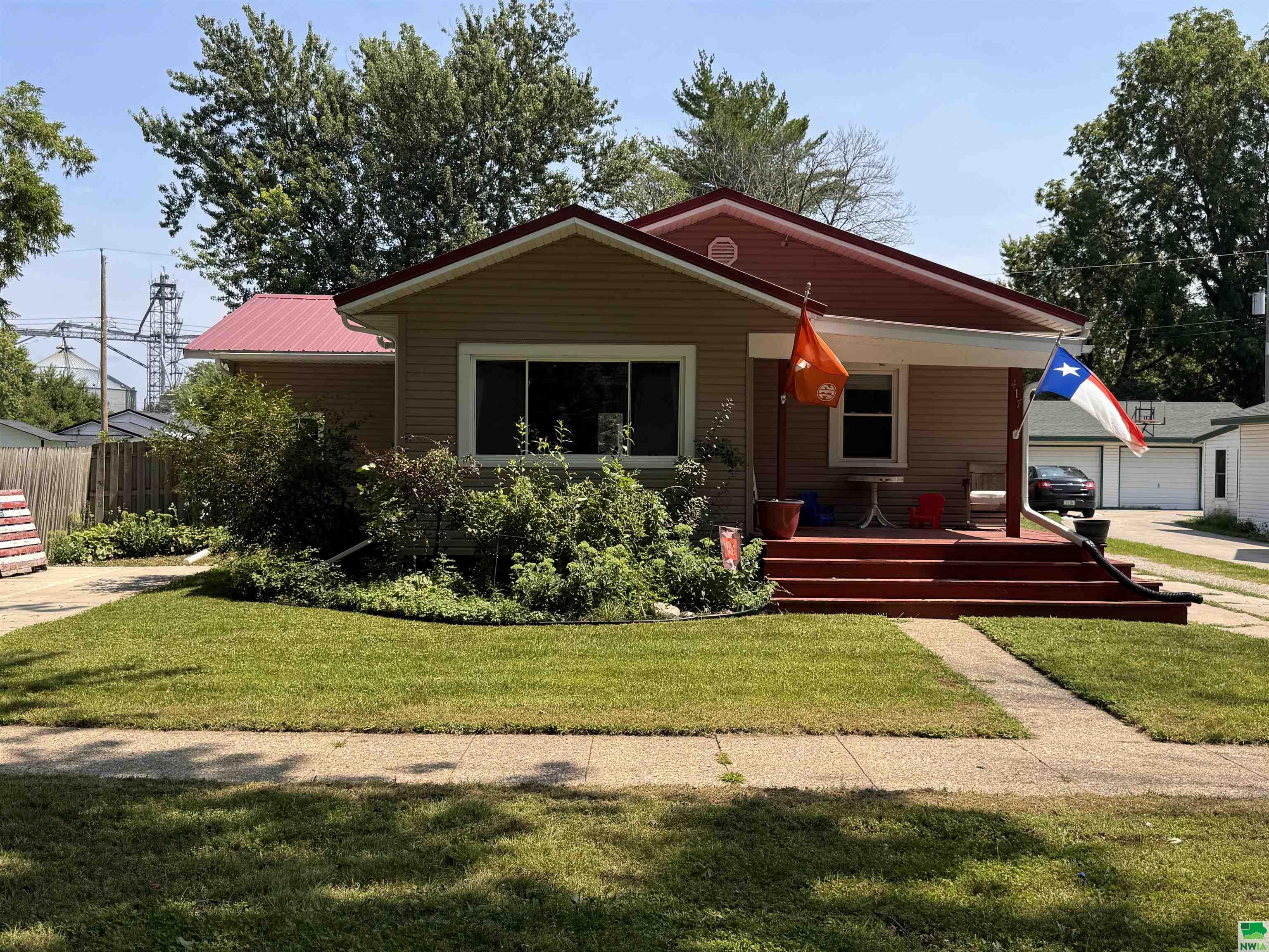 417 Blair St, Whiting, IA 51063 