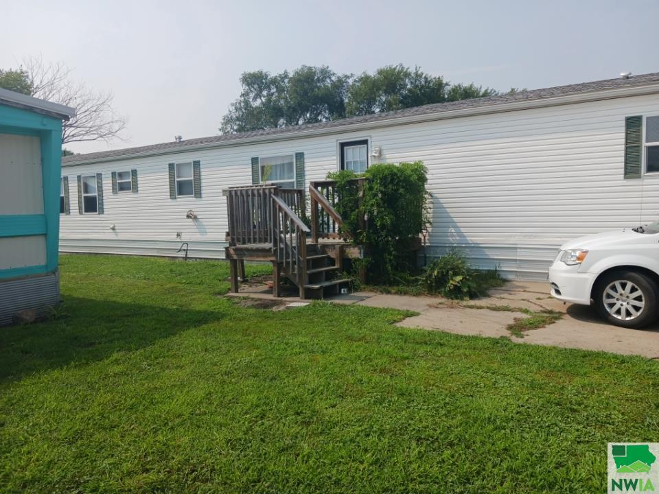 911 Duke E #5, Vermillion, SD 57069- 