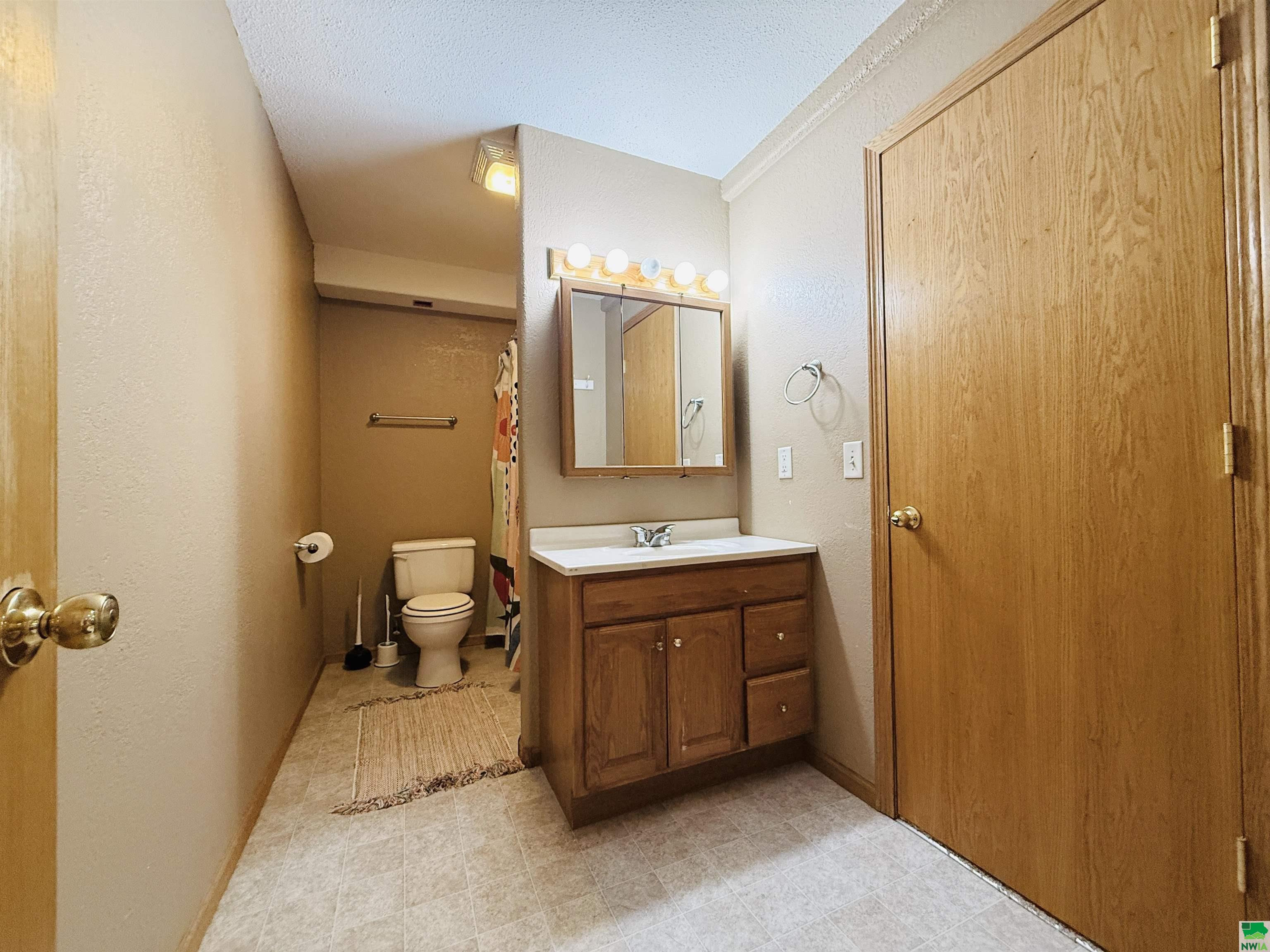 MLS #829879