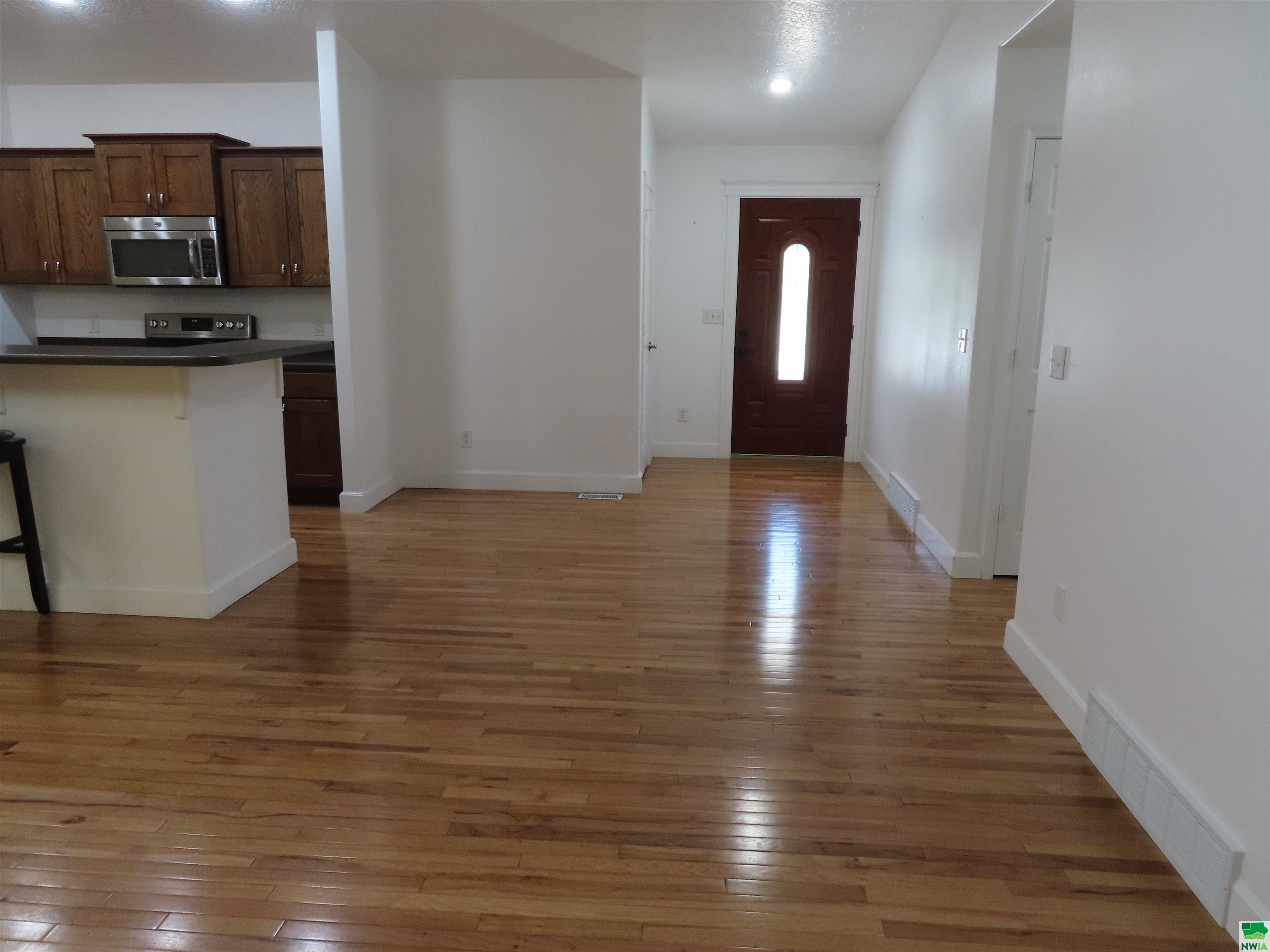 MLS #829883