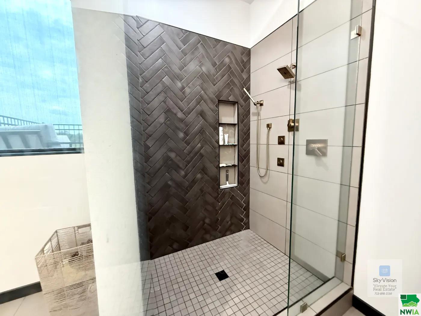 MLS #829906