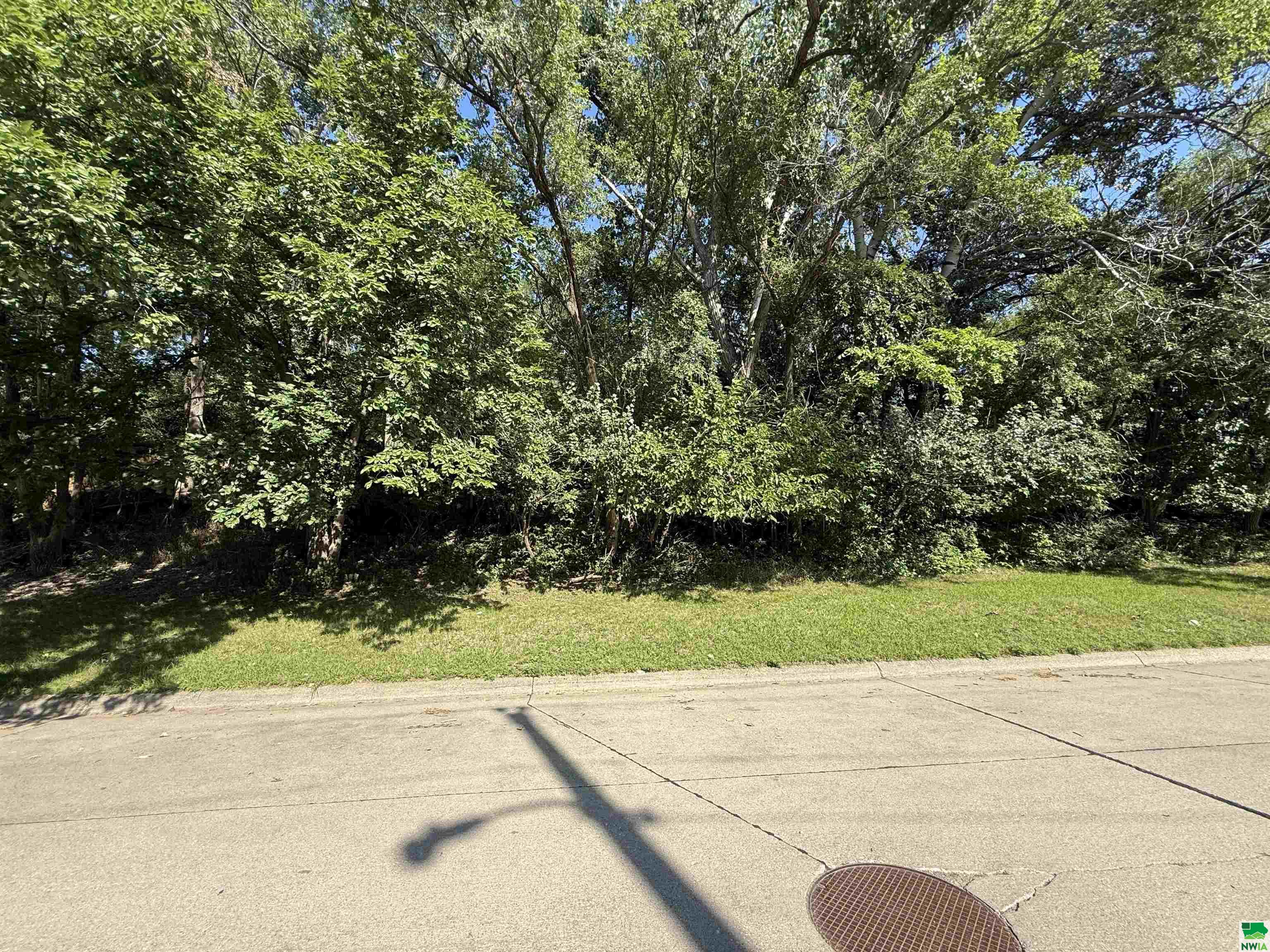 1010 PACIFIC ST, Sioux City, IA 51105 
