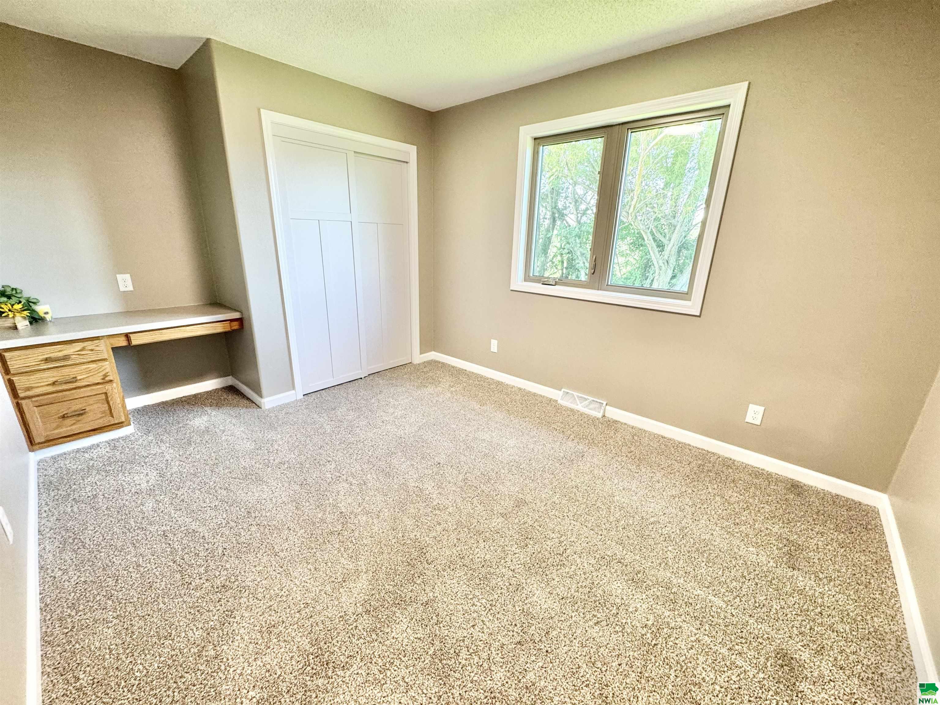 MLS #829933