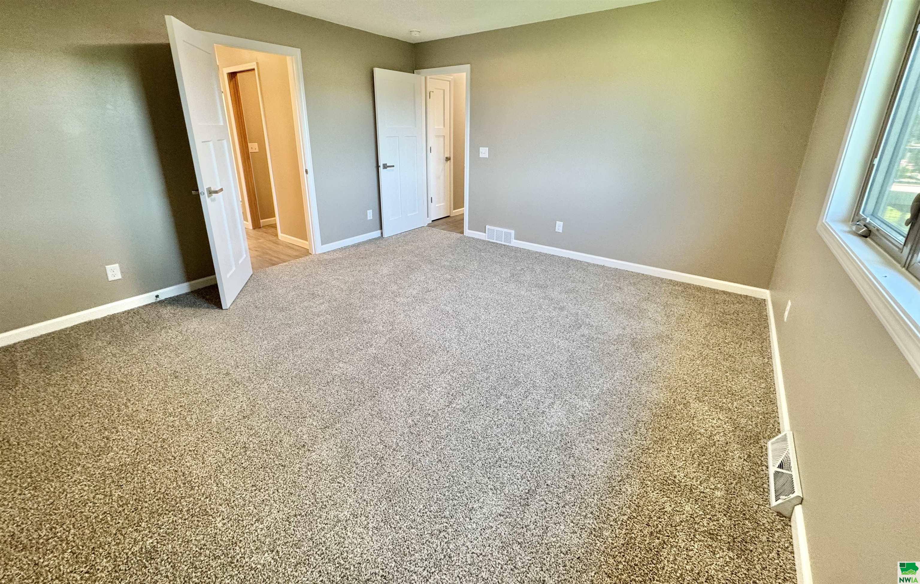 MLS #829933