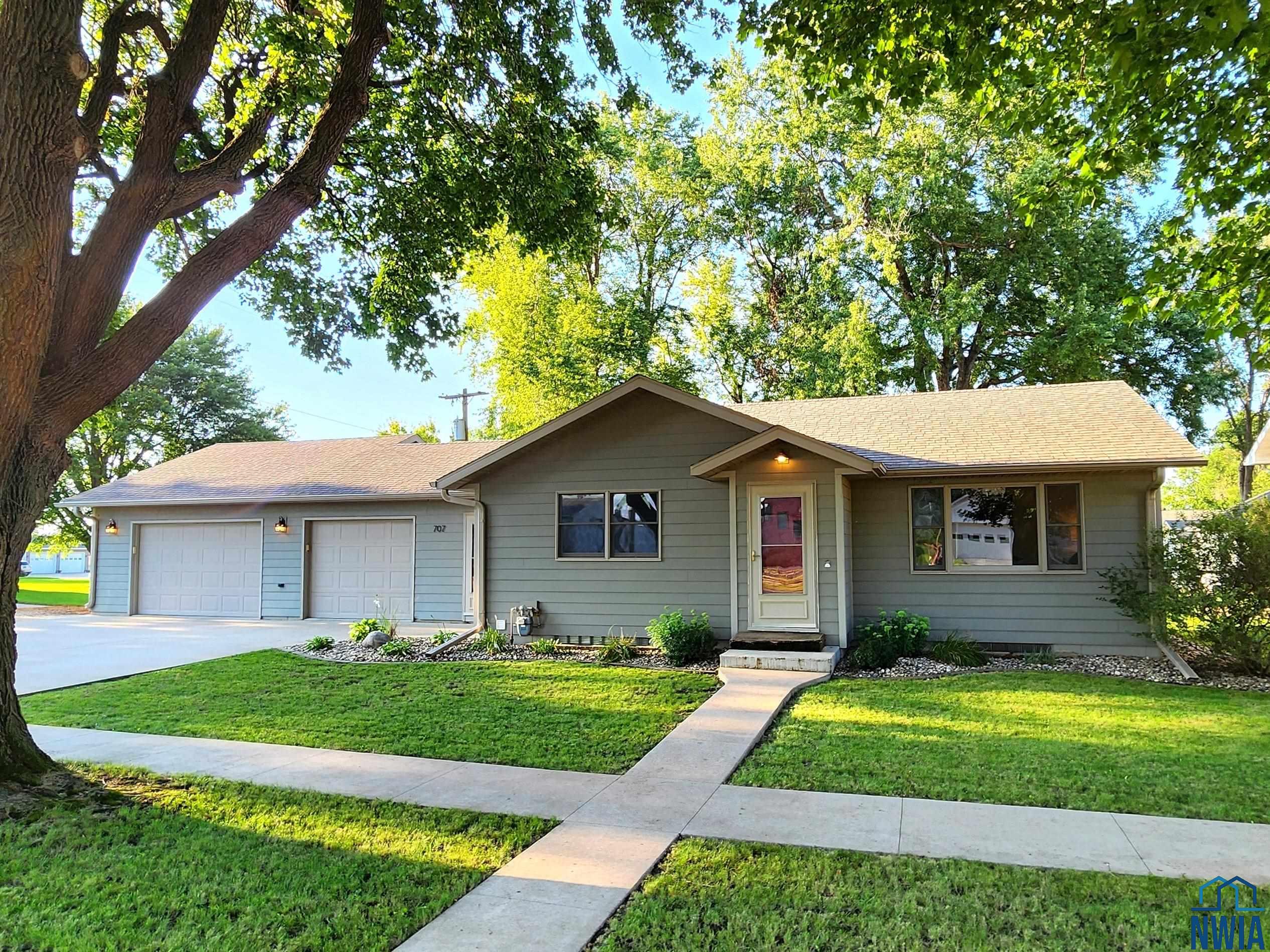 707 Pleasant St.						  						 , Boyden						 , IA						  51239						  