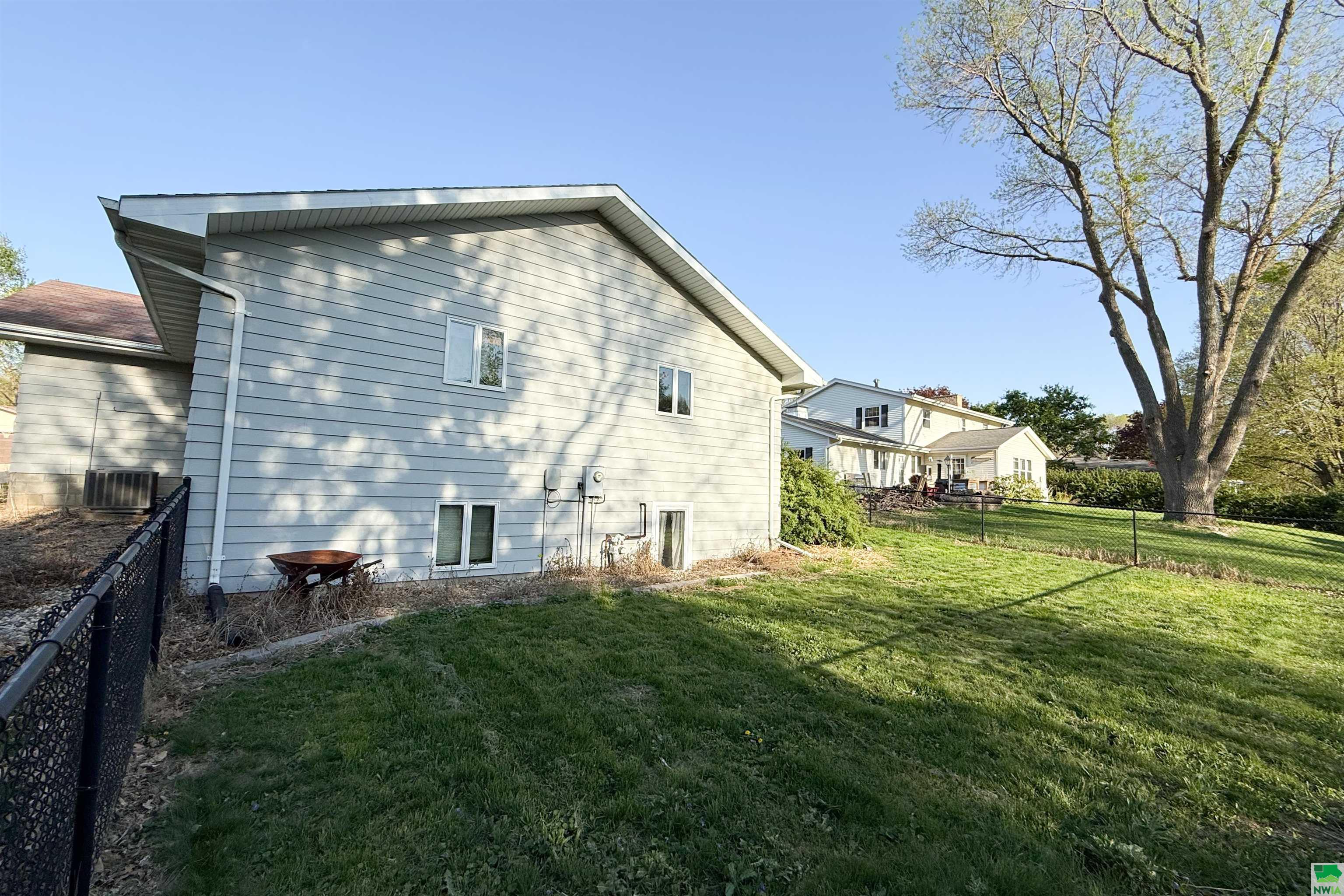 MLS #829946