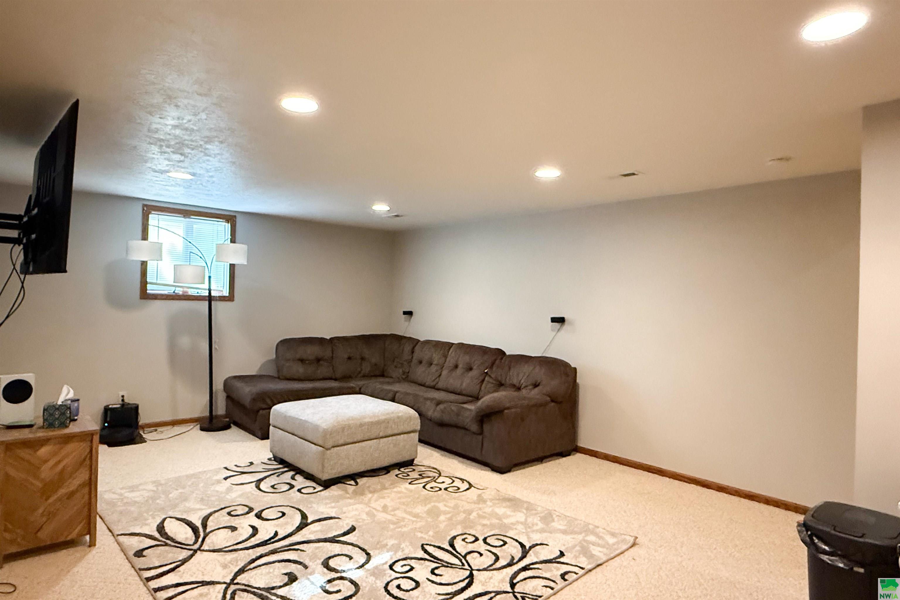 MLS #829946