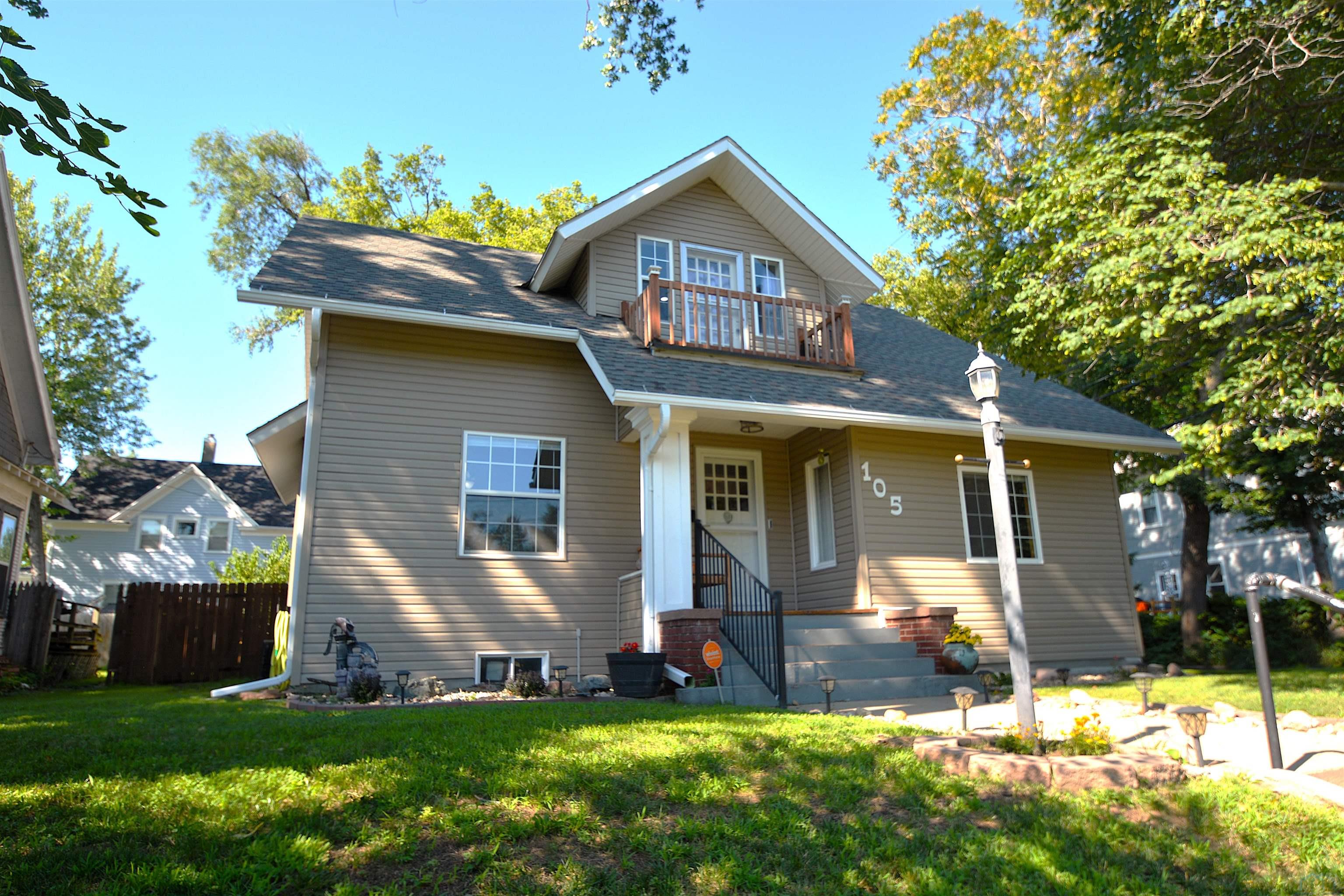 105 21st St, Sioux City, IA 51104 