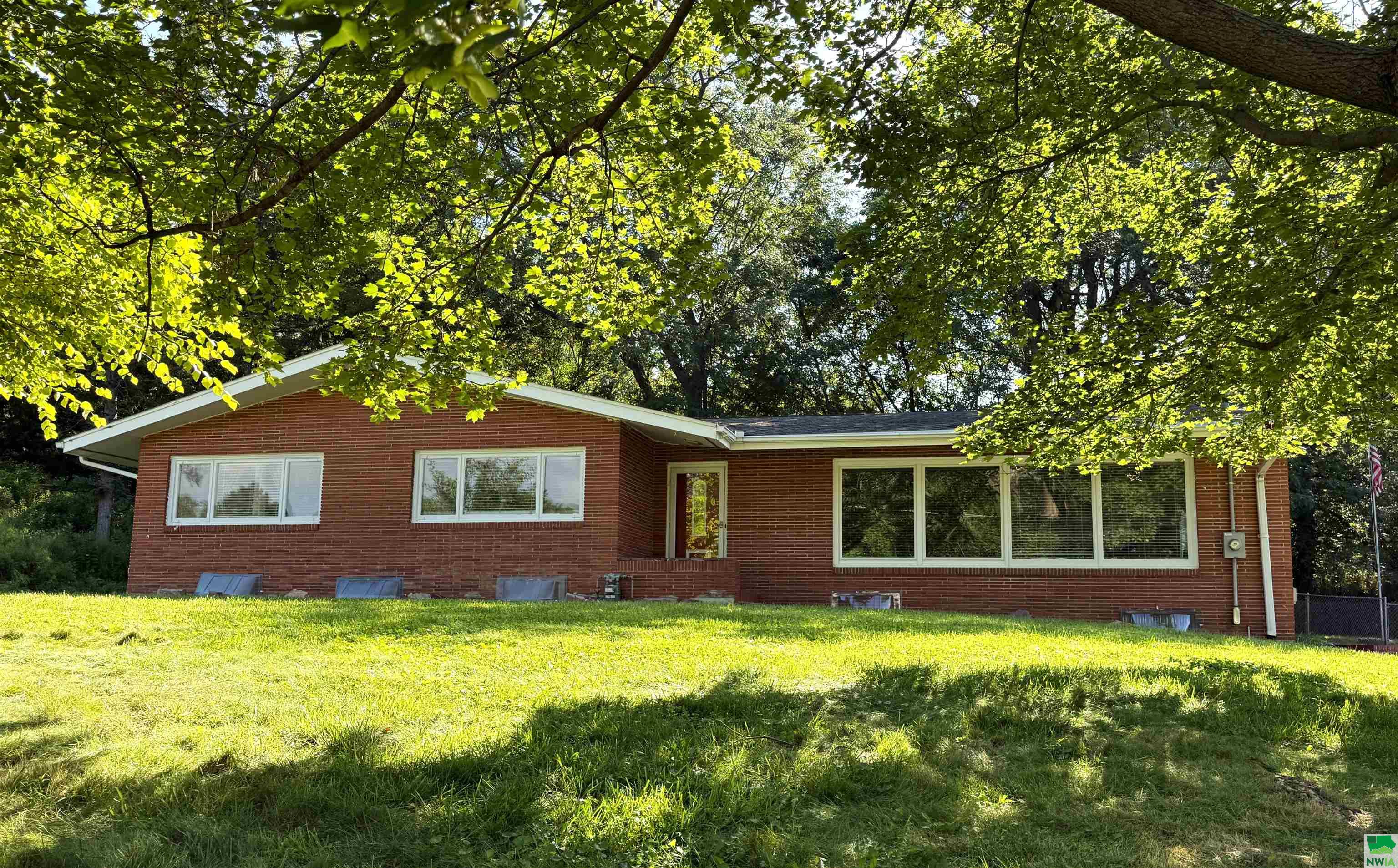 4600 Perry Way, Sioux City, IA 51104 