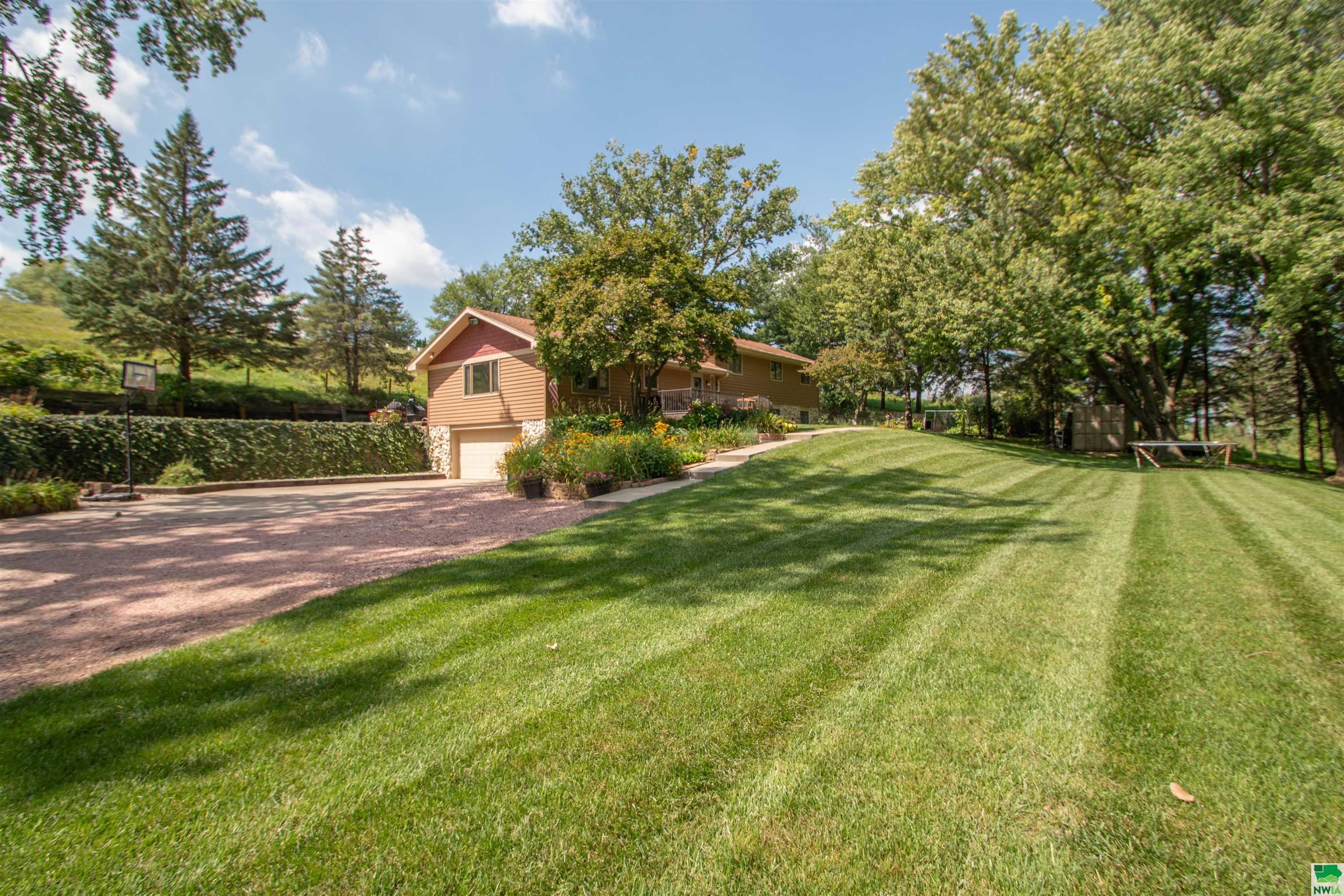 33335 Thor Drive, Sioux City, IA 51108 