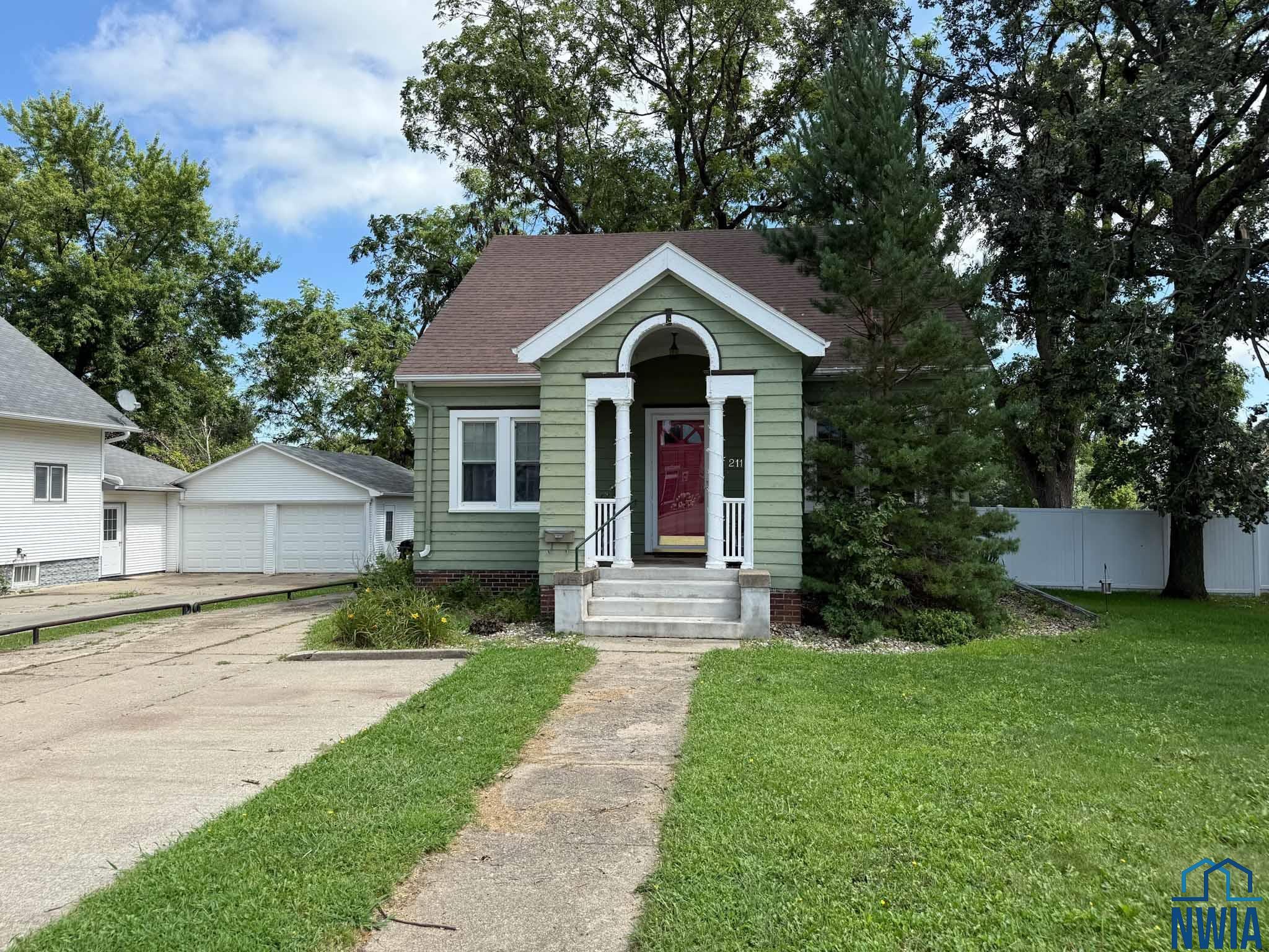 MLS #830000