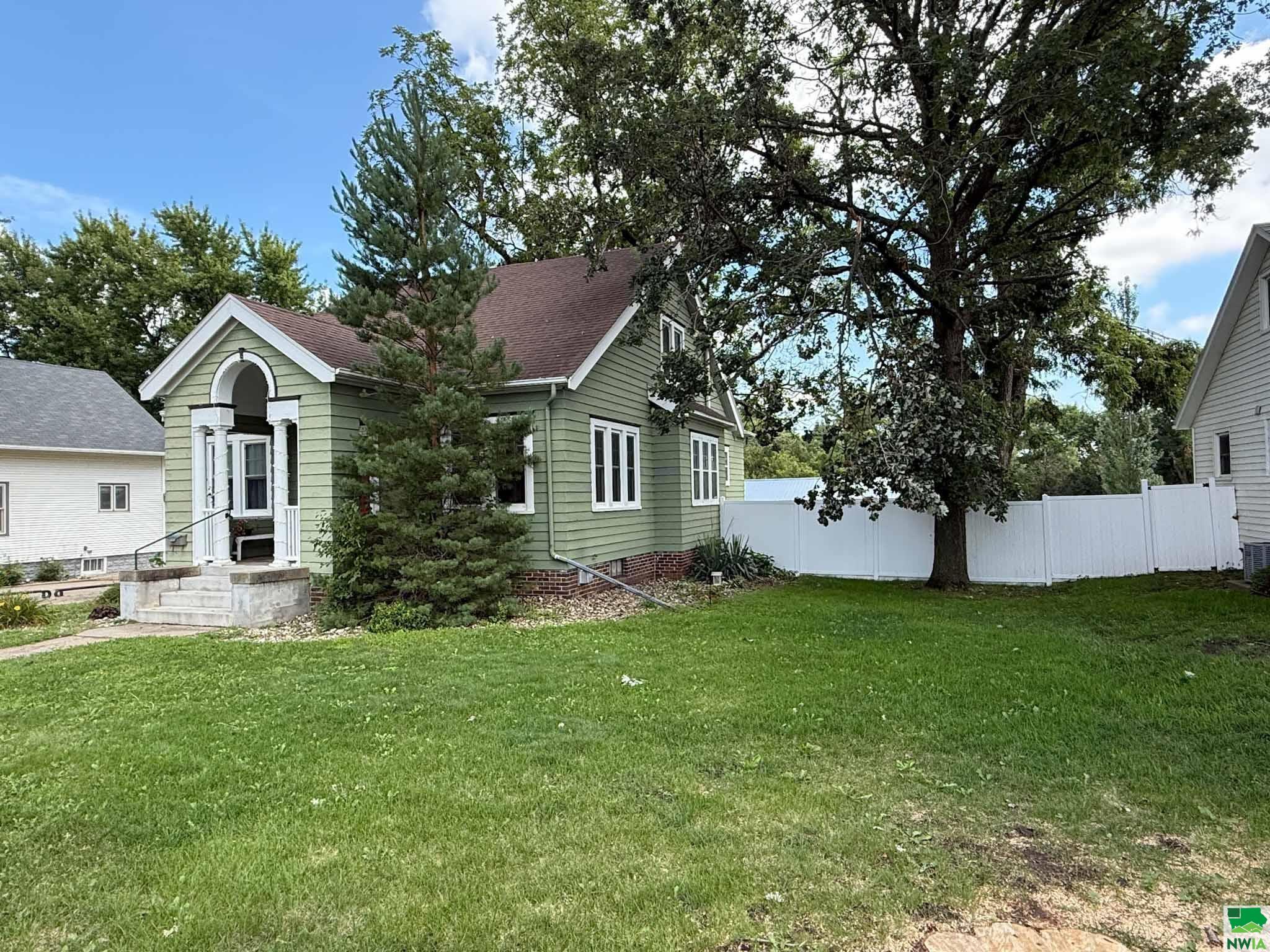 MLS #830000