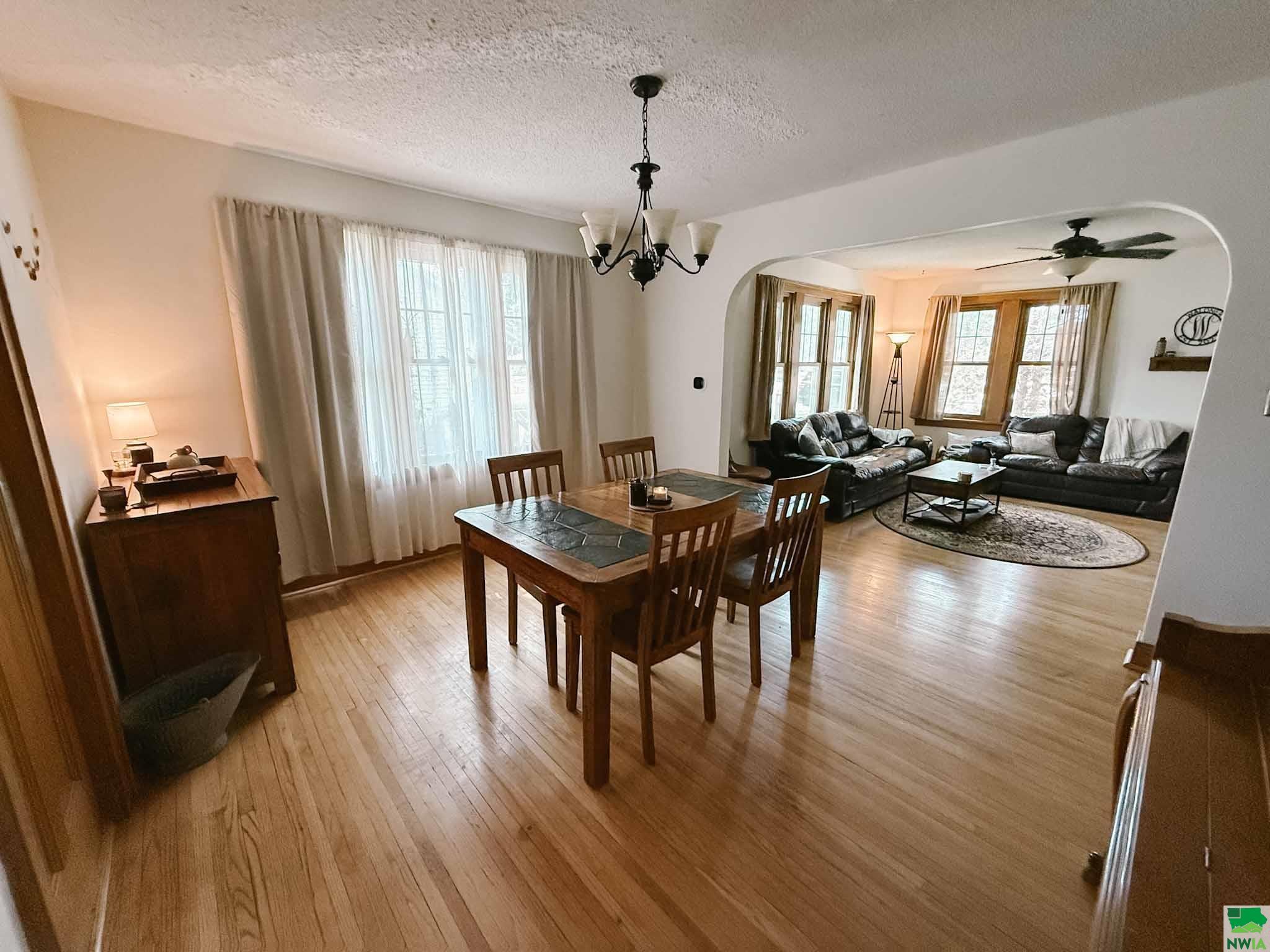 MLS #830000