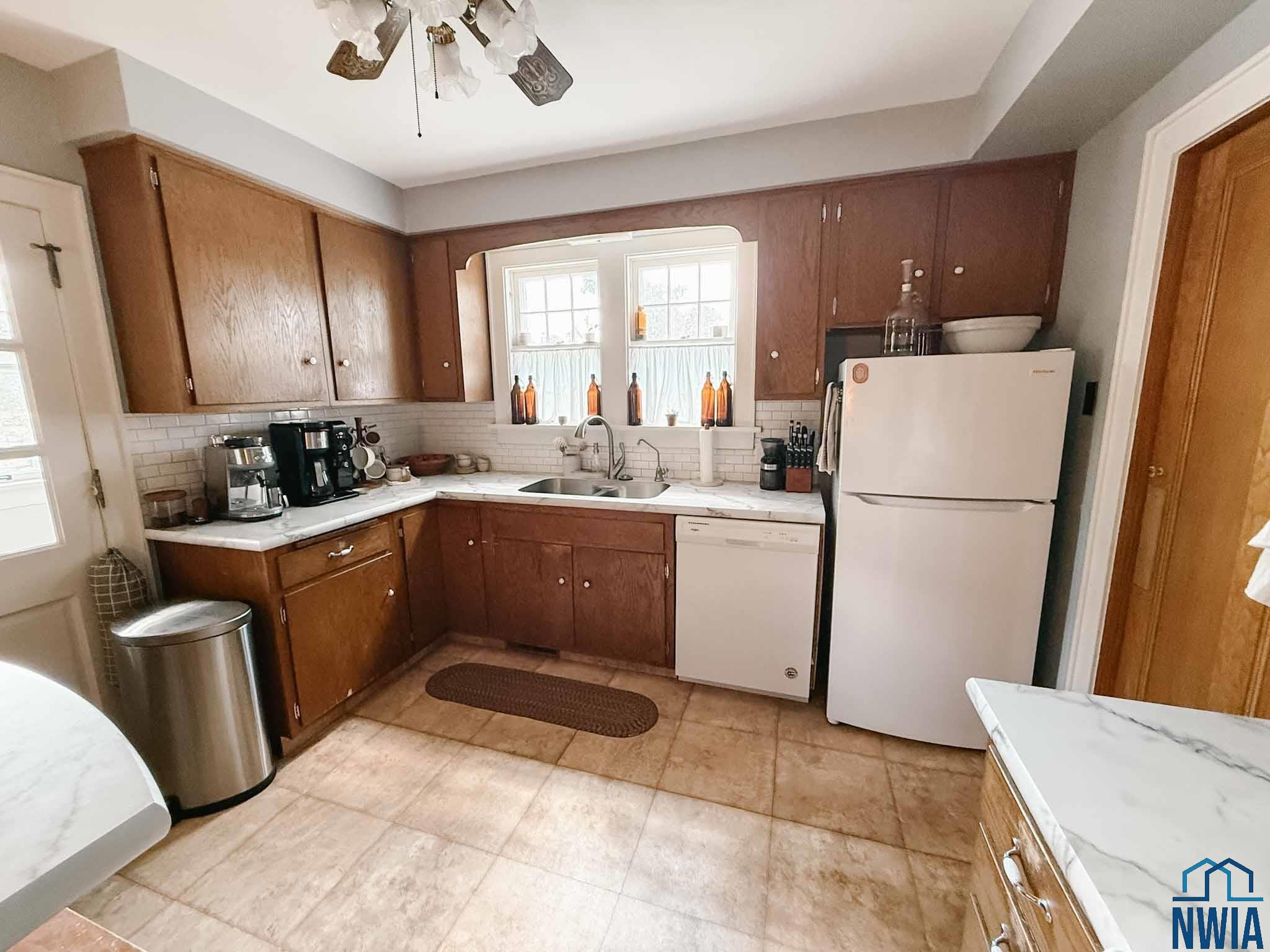 MLS #830000