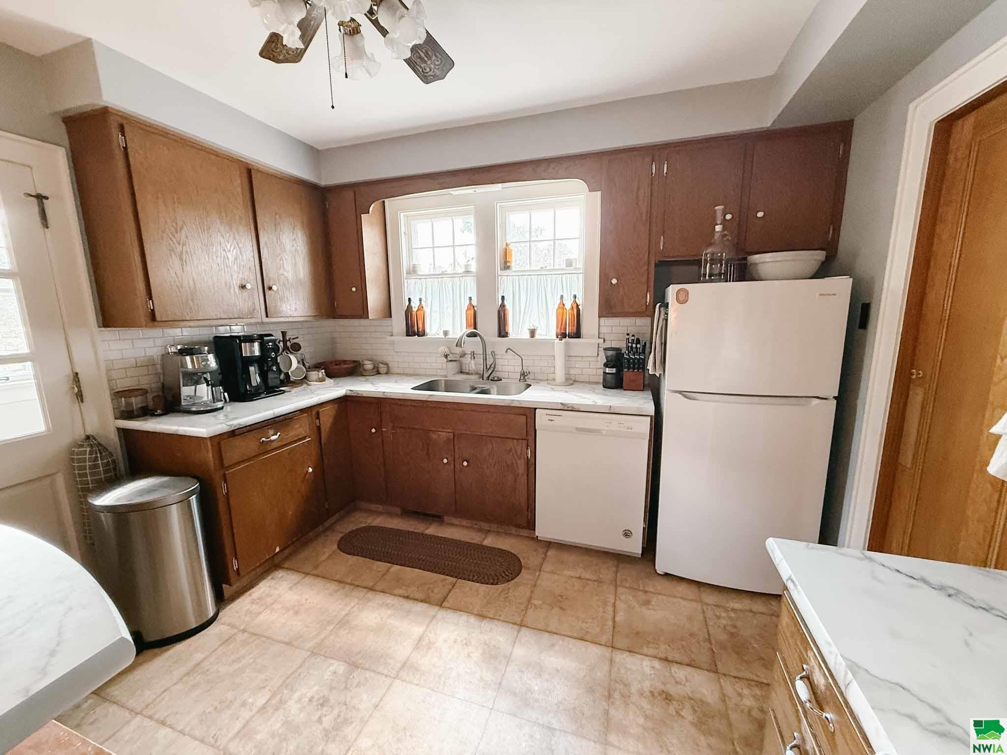 MLS #830000