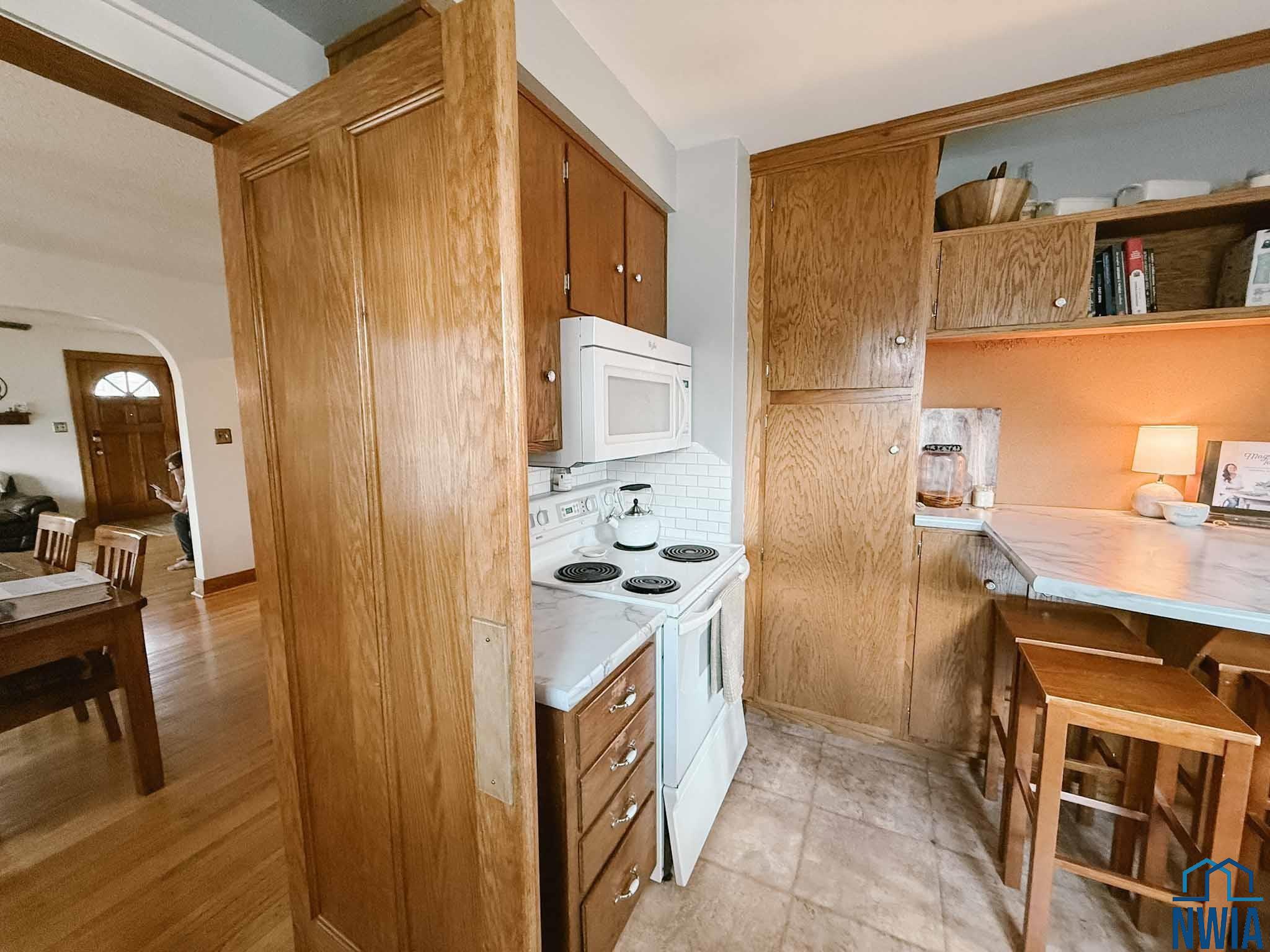 MLS #830000