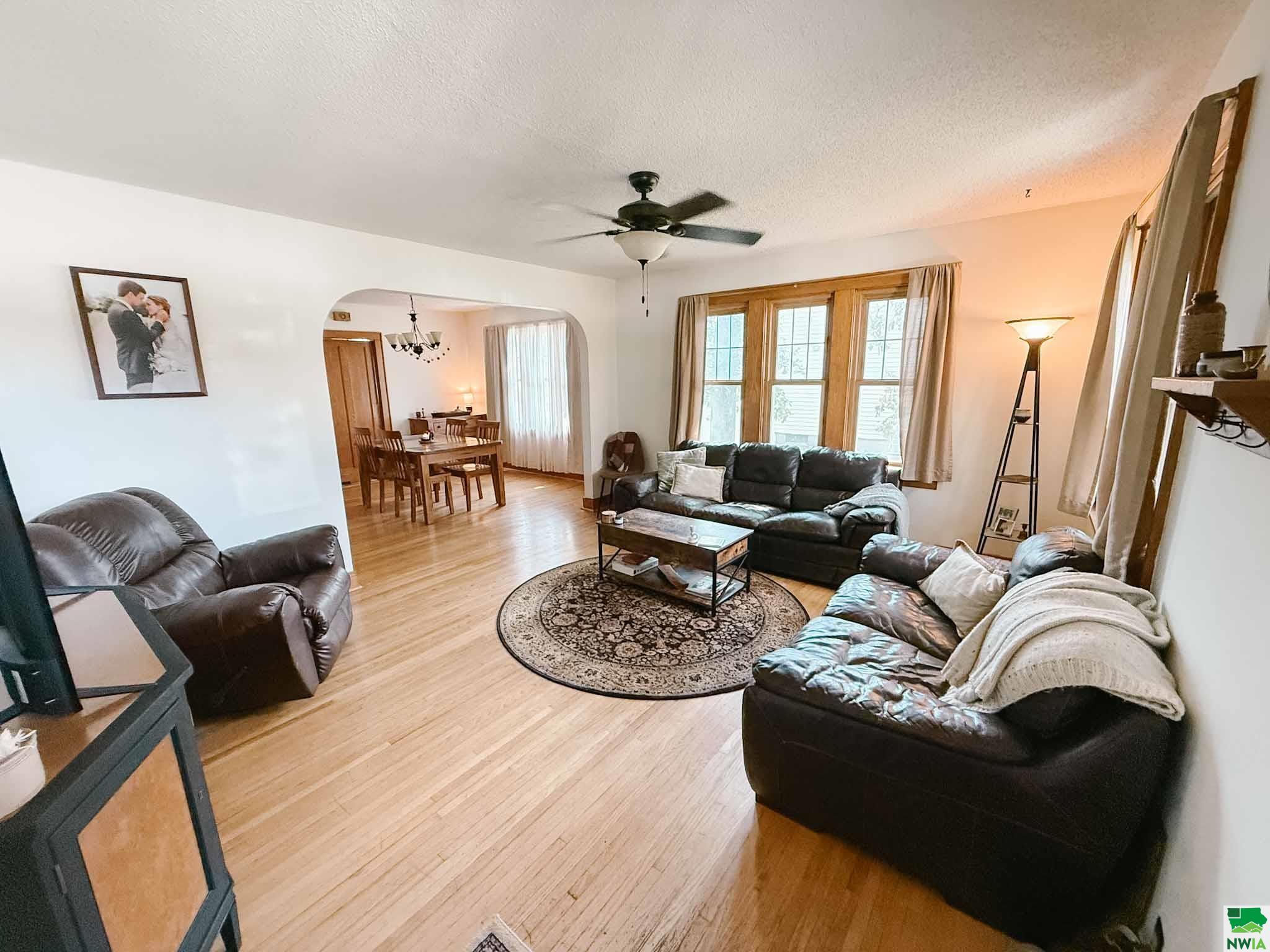 MLS #830000