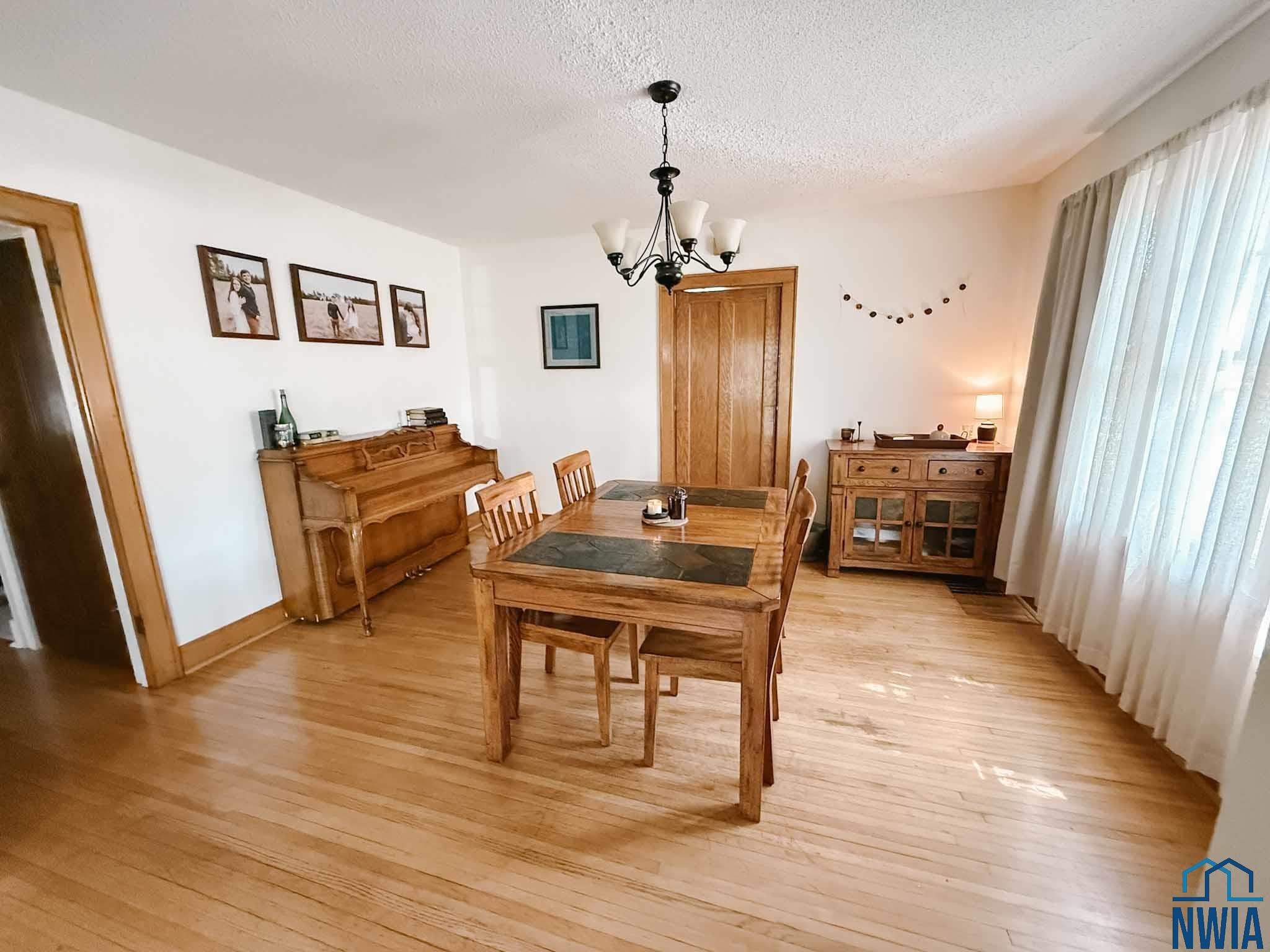 MLS #830000